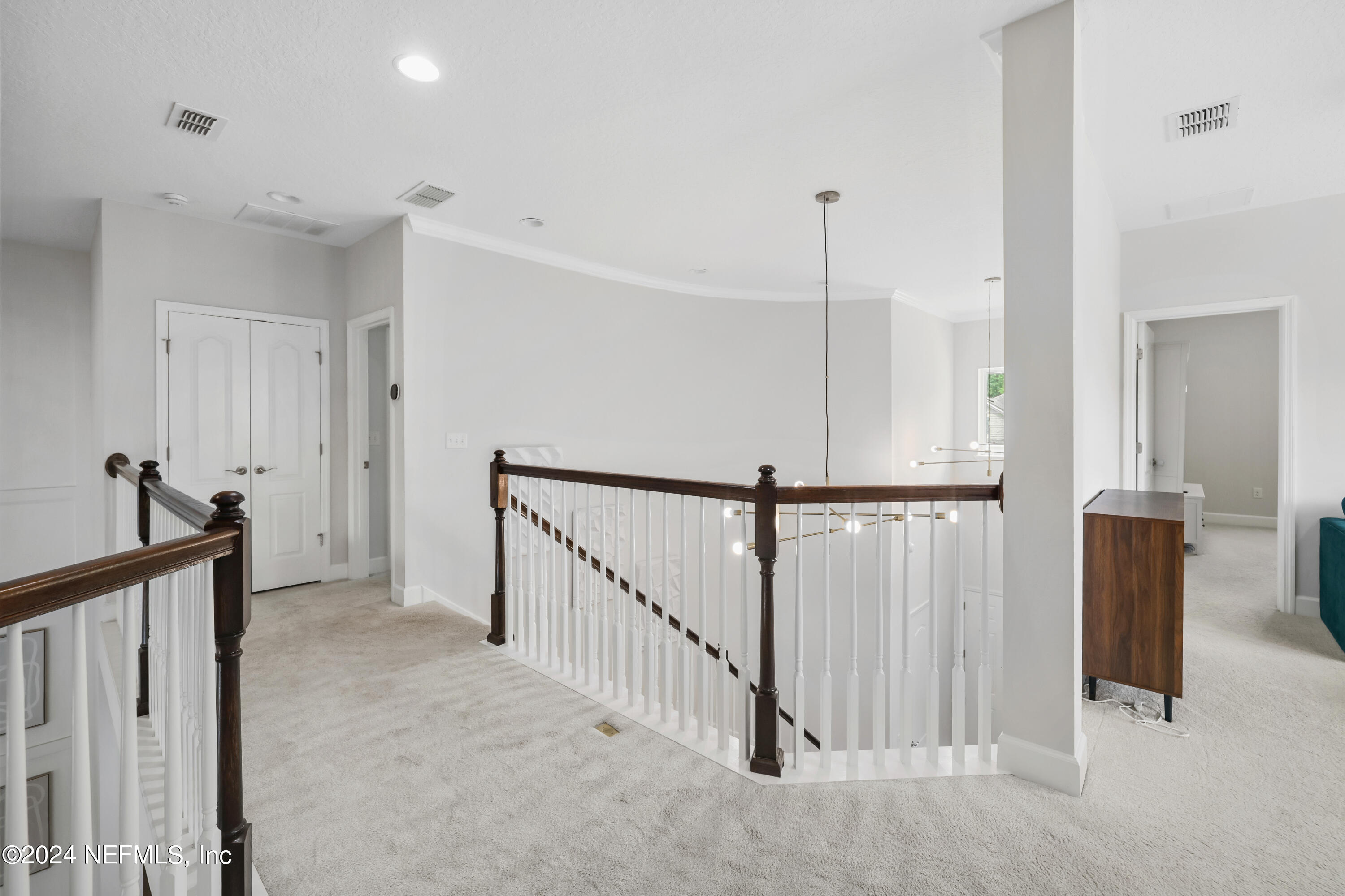 488 EAGLE ROCK Drive