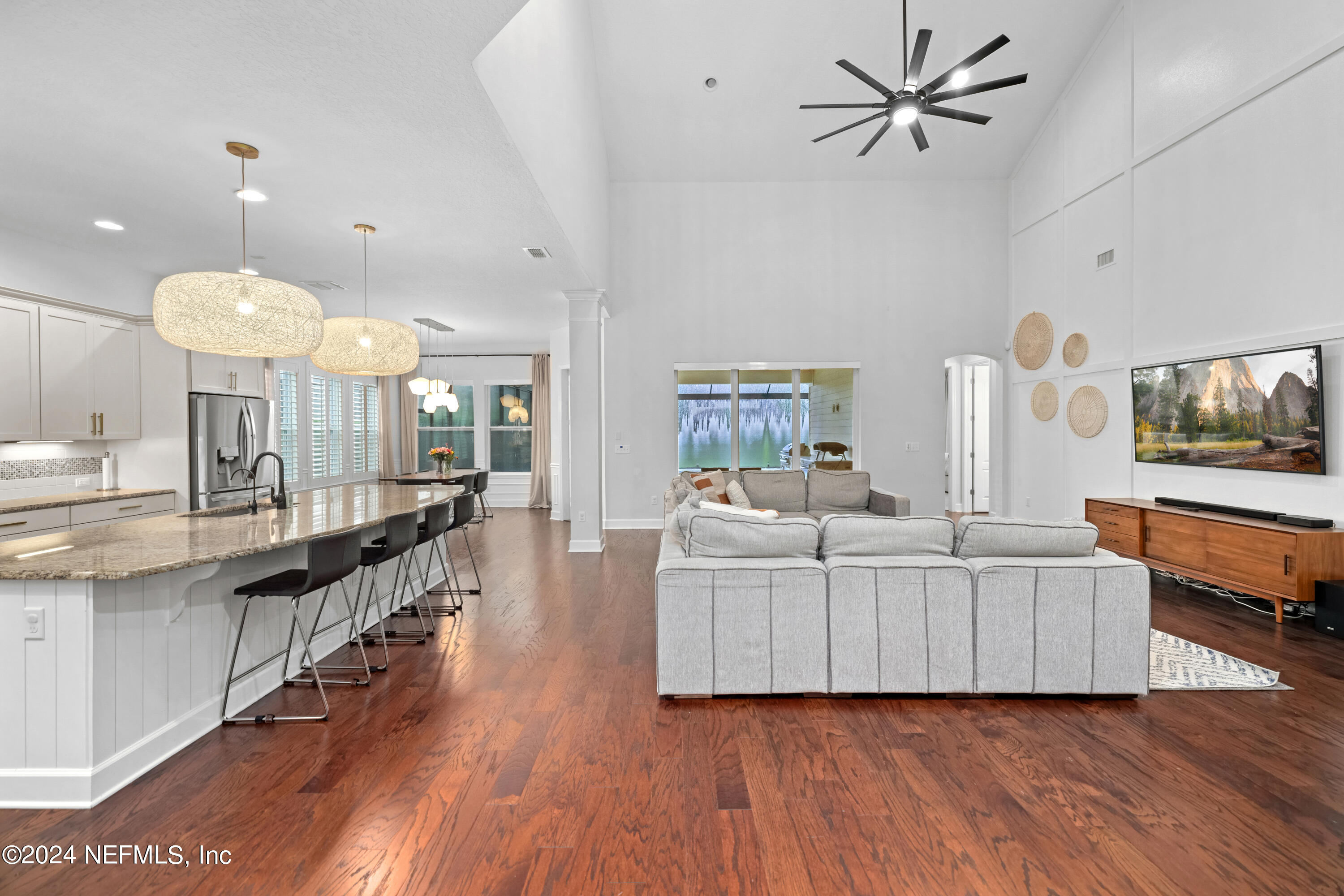 488 EAGLE ROCK Drive