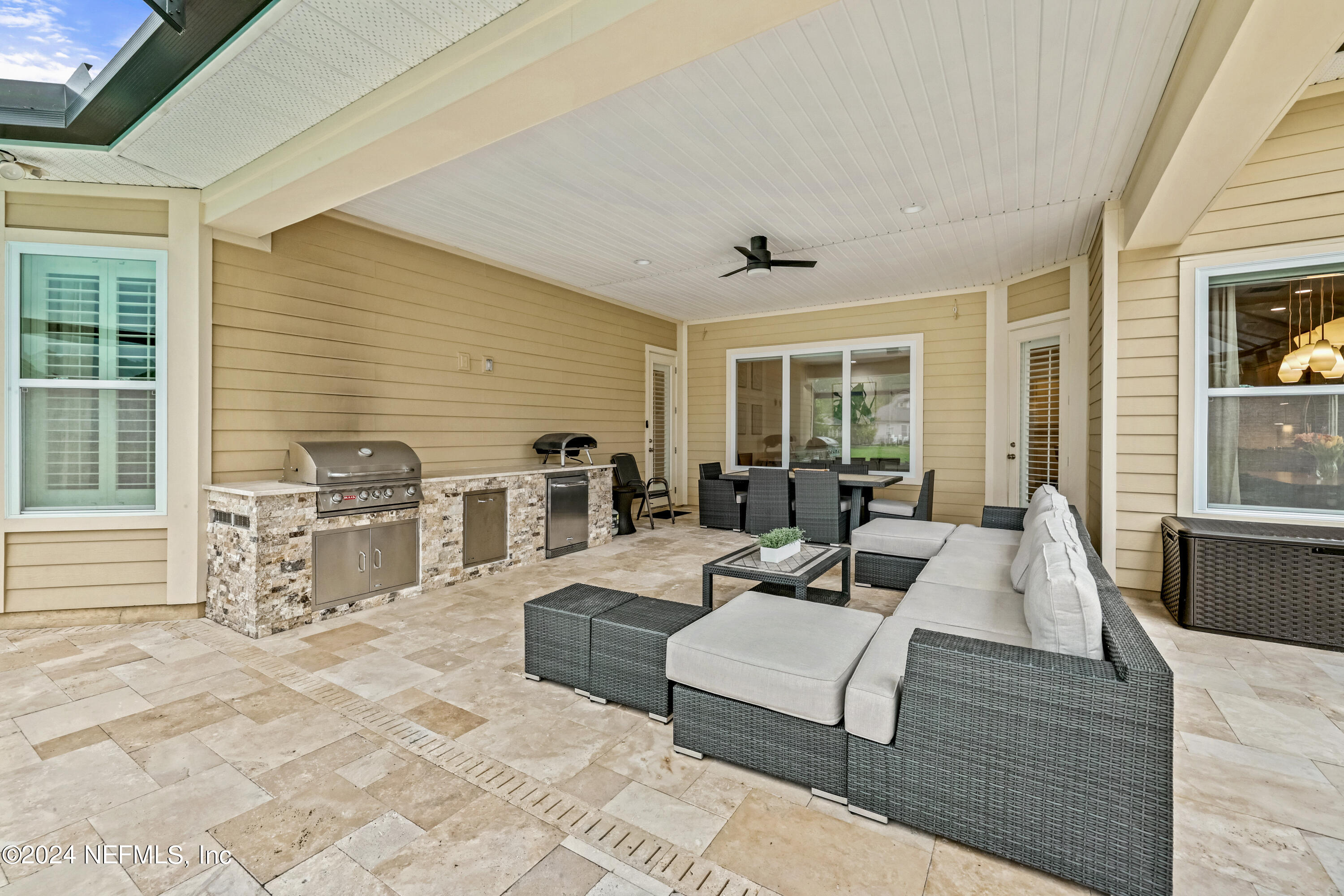 488 EAGLE ROCK Drive