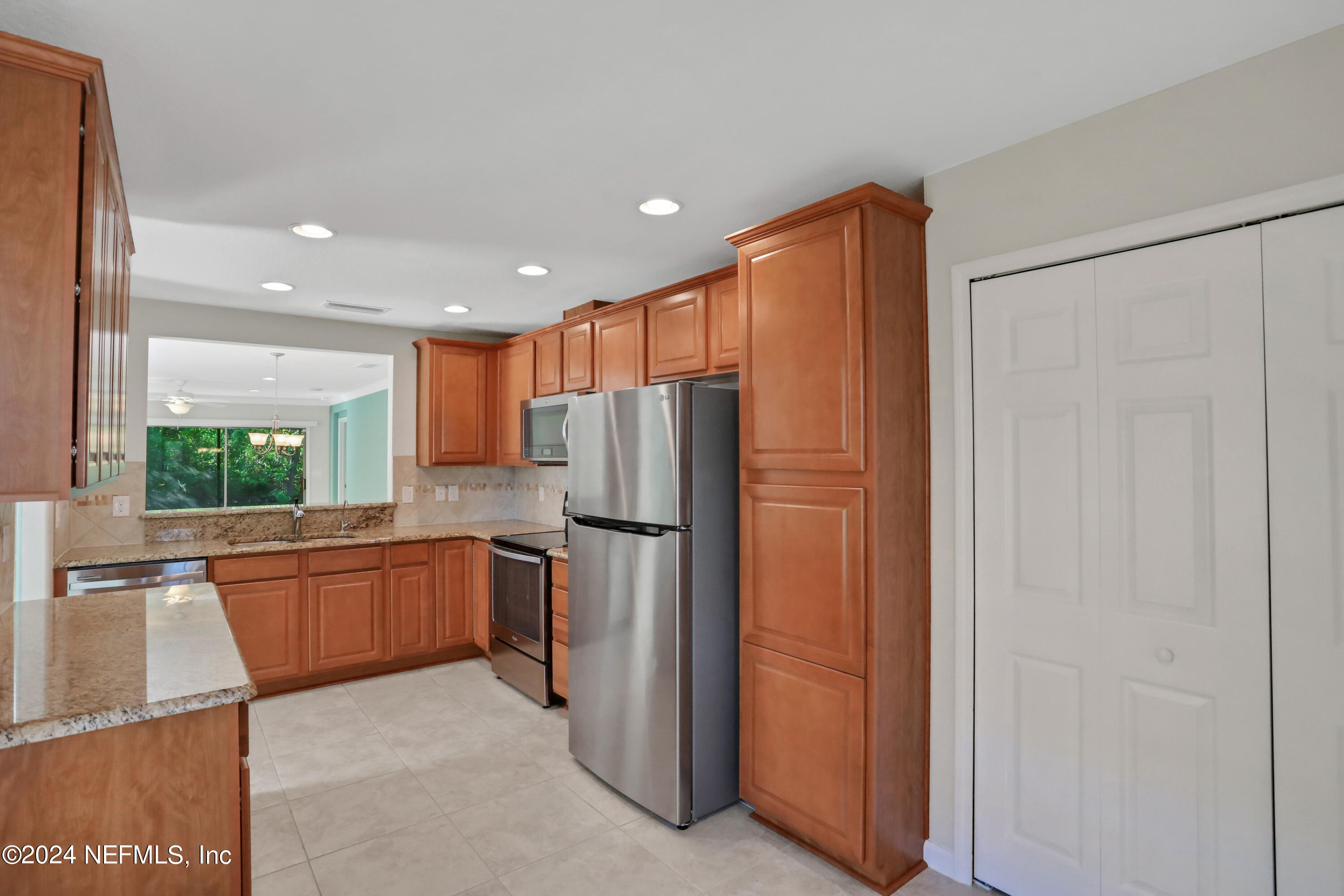 166 CASPIA Lane