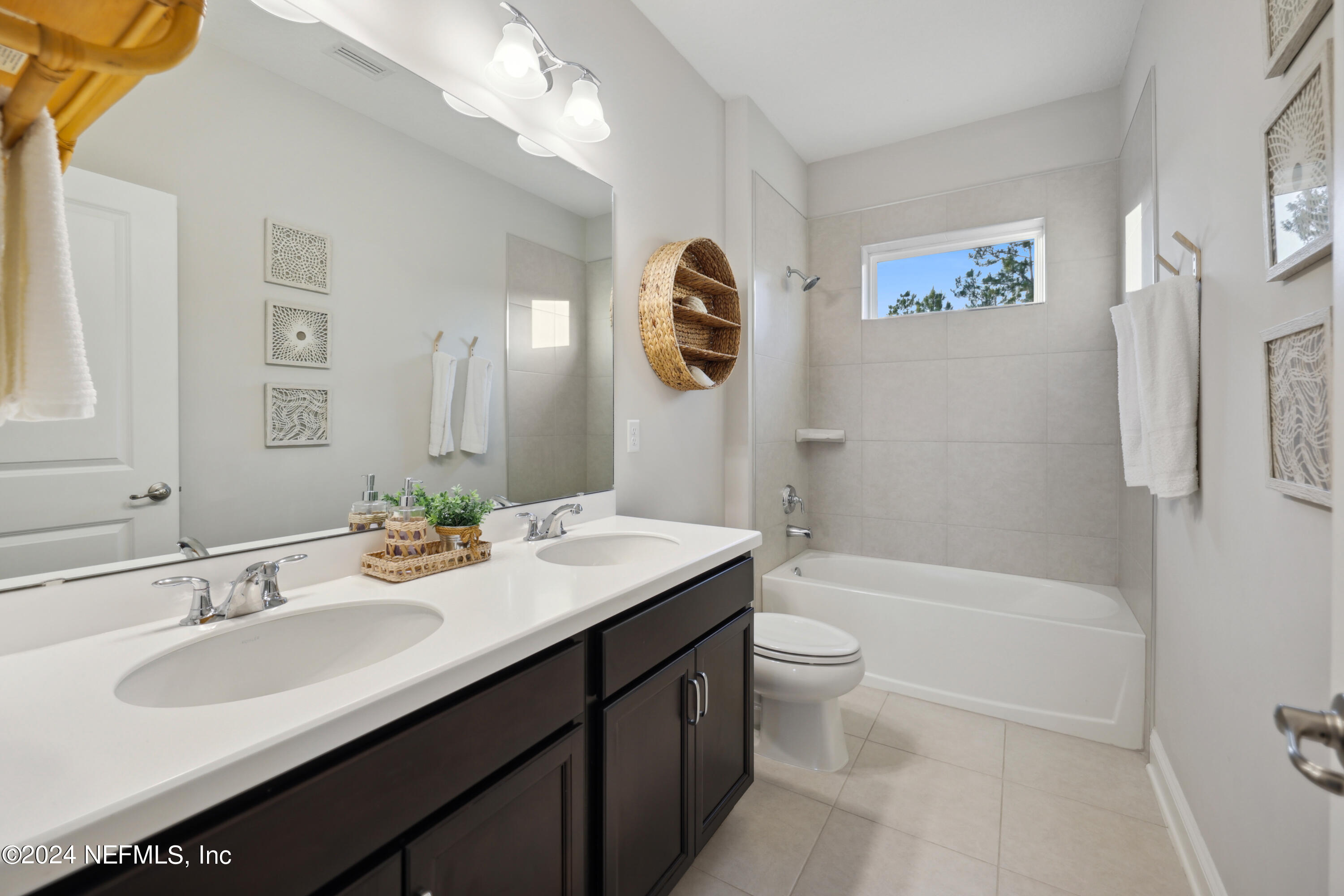 31 ANTHEM RIDGE Drive