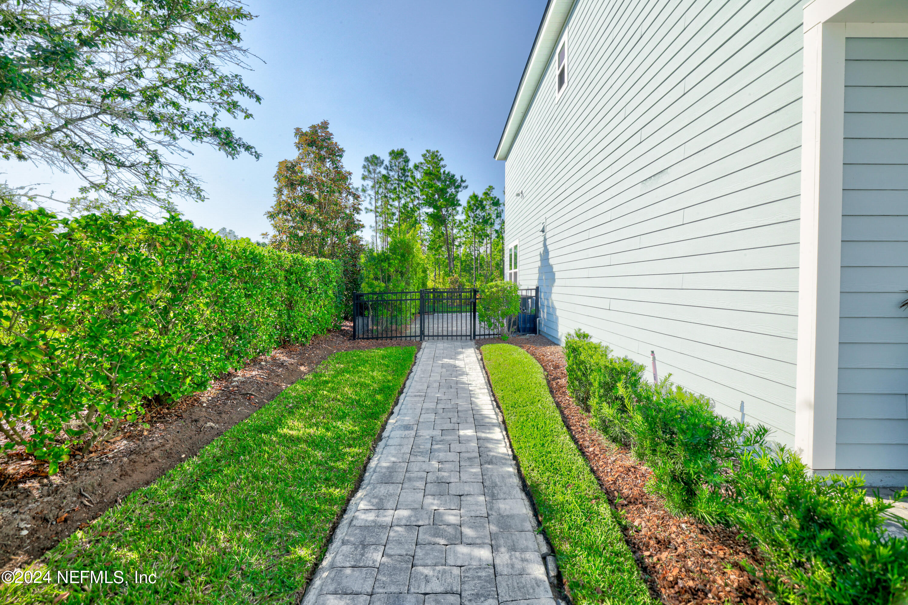 31 ANTHEM RIDGE Drive