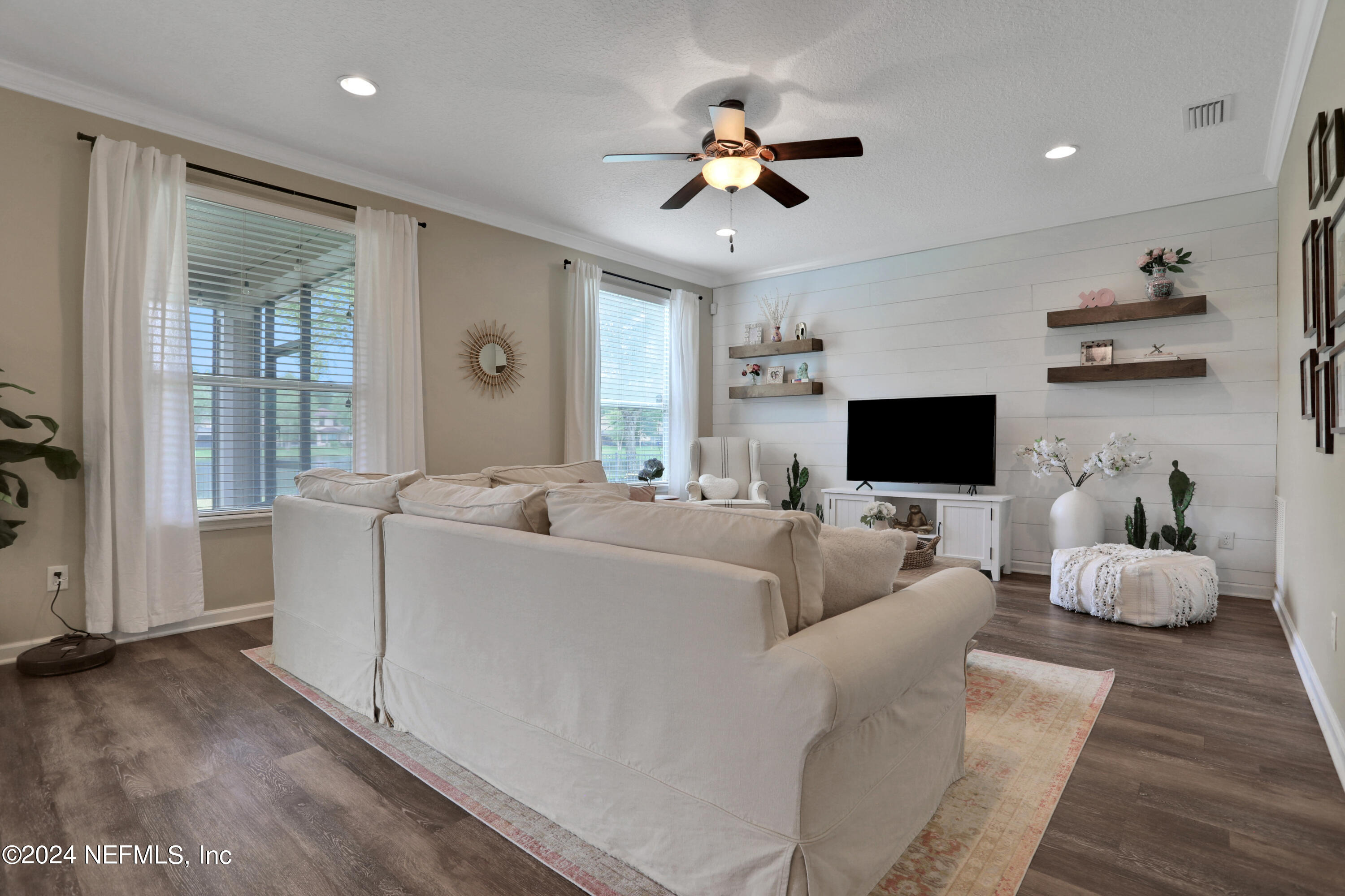 315 WILLOW WINDS Parkway