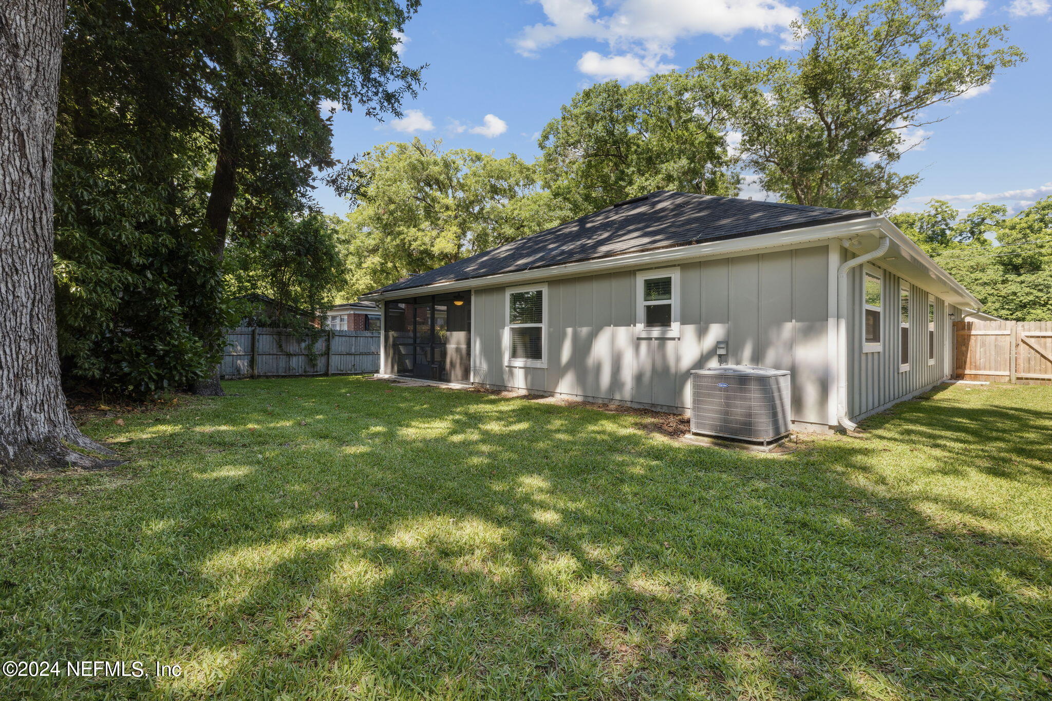 1260 GLEN LAURA Road