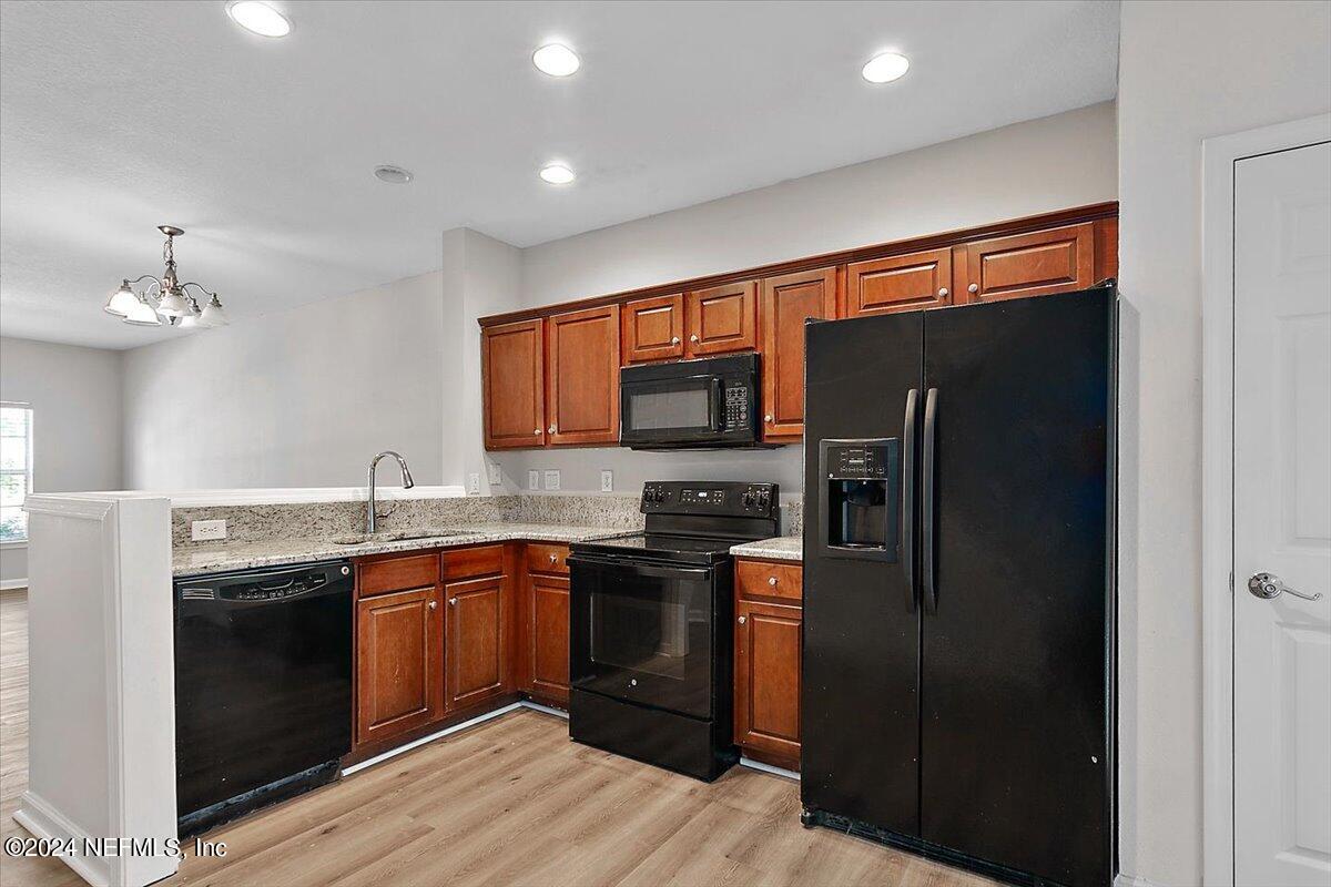 8144 SUMMERSIDE Circle