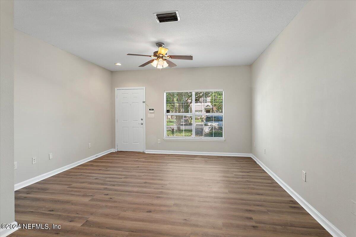 8144 SUMMERSIDE Circle