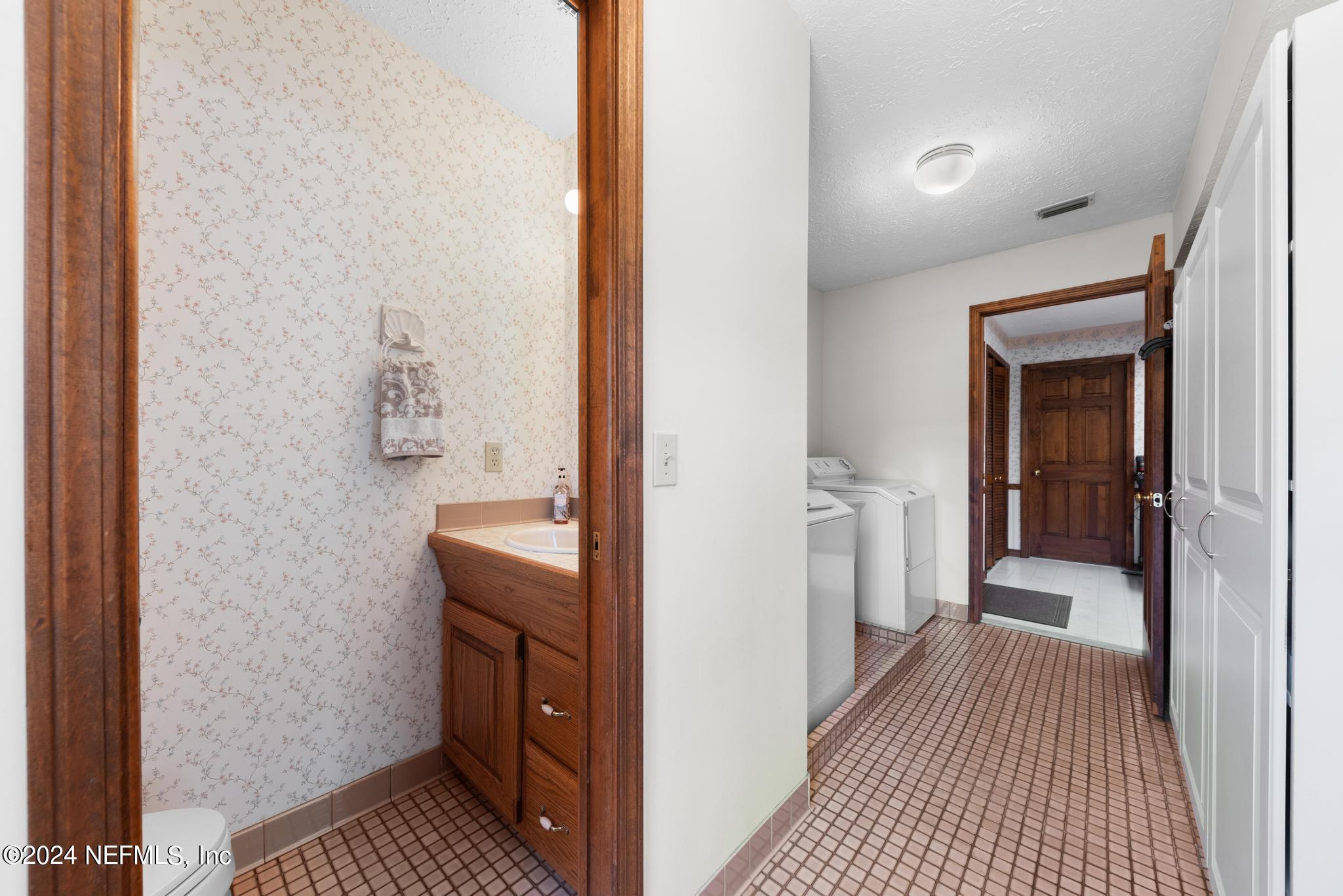 8831 QUAIL ROOST Court