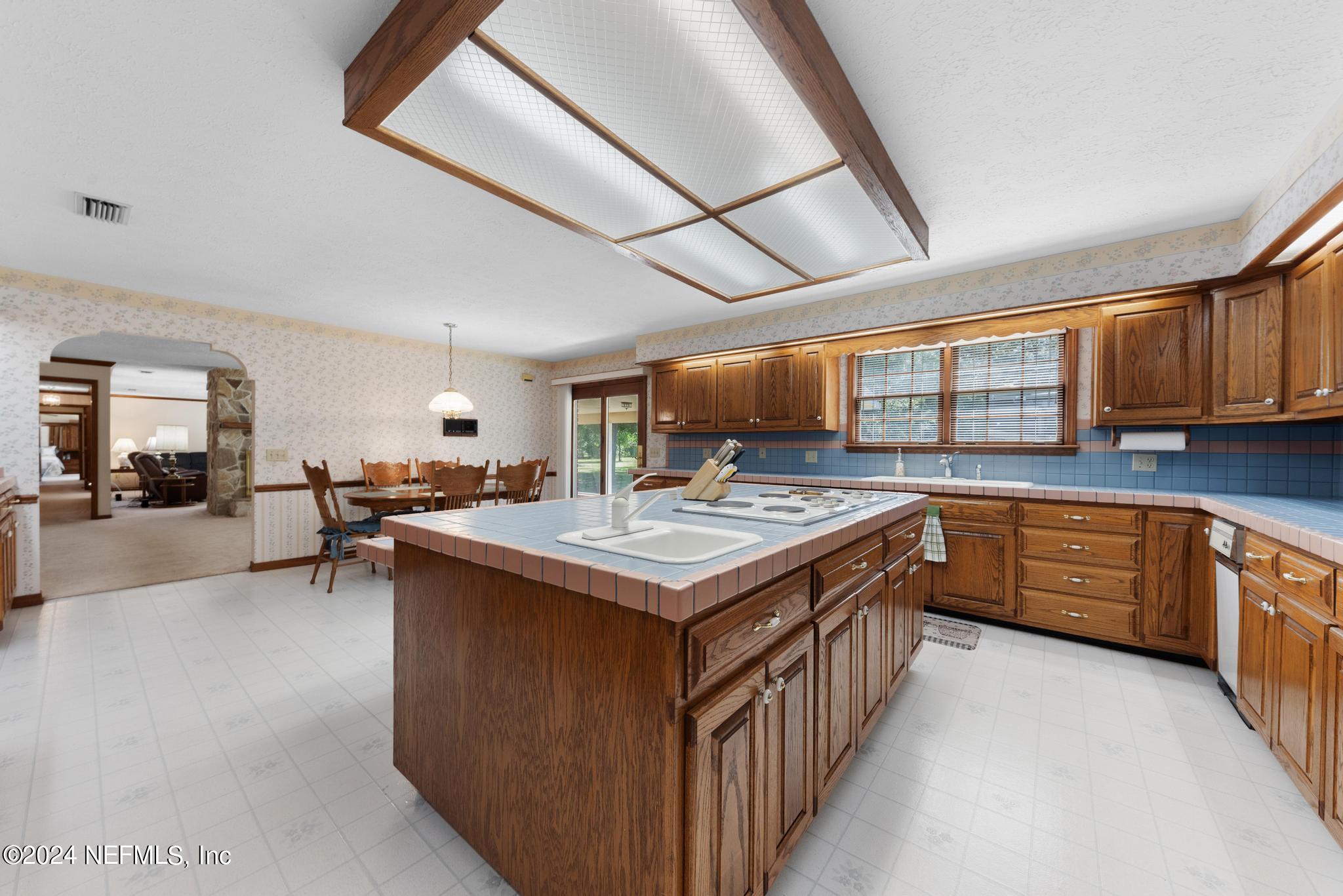 8831 QUAIL ROOST Court