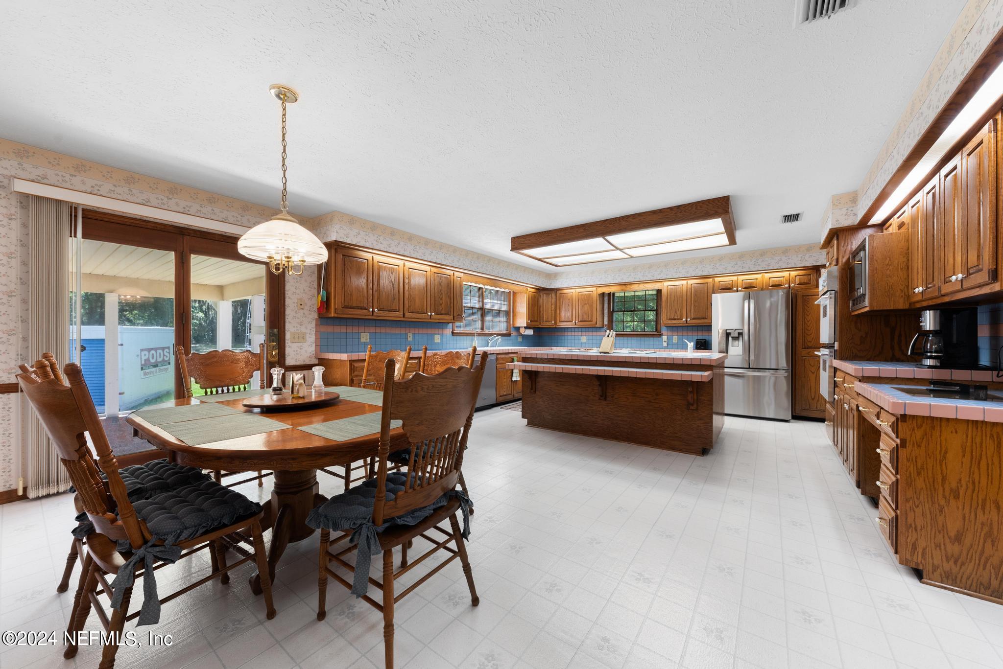 8831 QUAIL ROOST Court