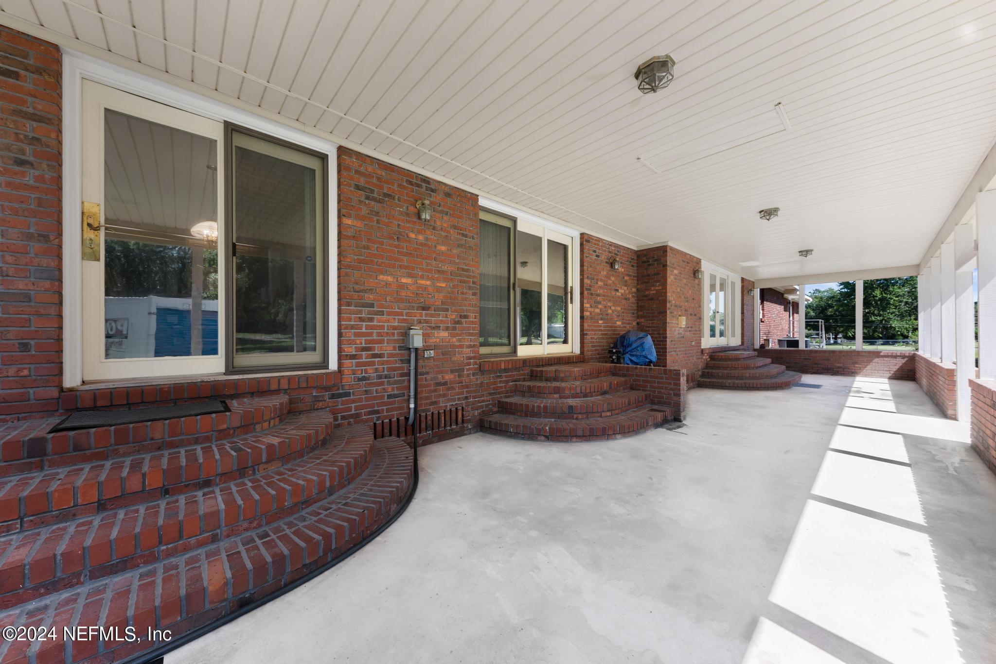 8831 QUAIL ROOST Court