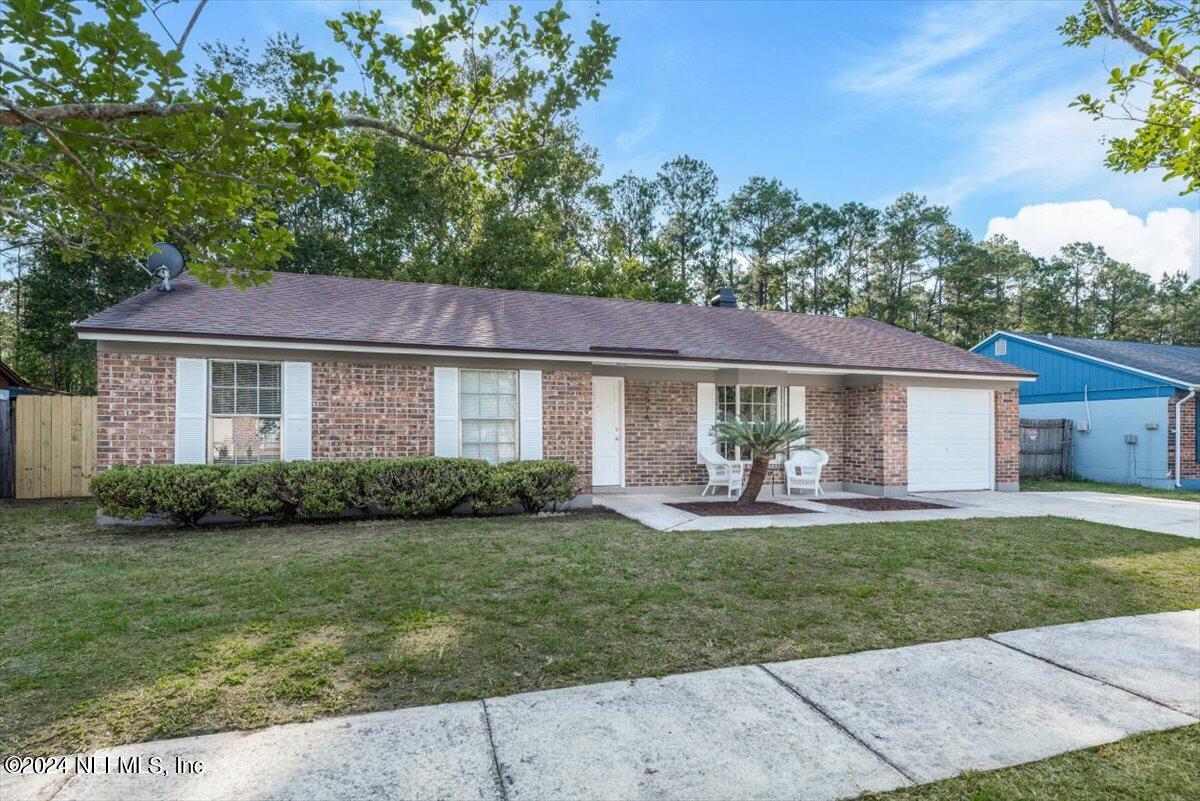 2574 SPRING LAKE Road W
