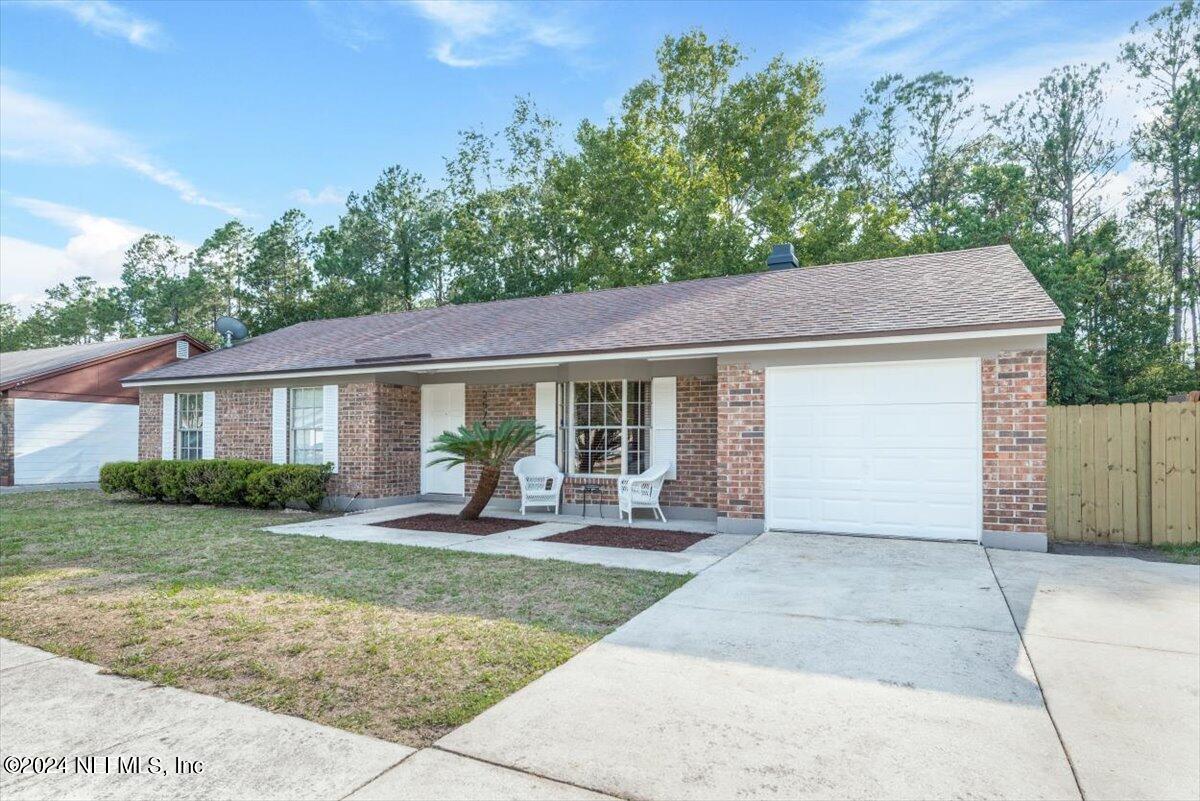 2574 SPRING LAKE Road W