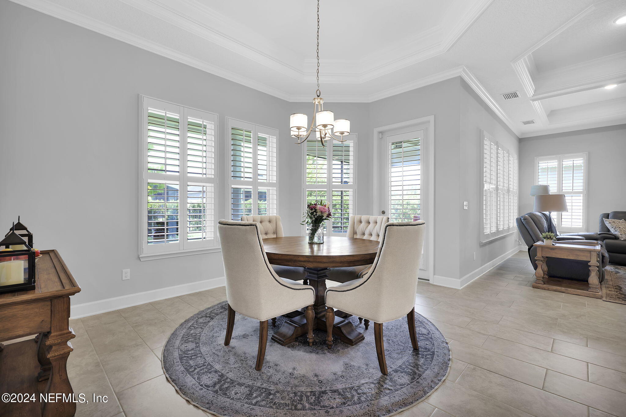 25 AUTUMN KNOLL Court