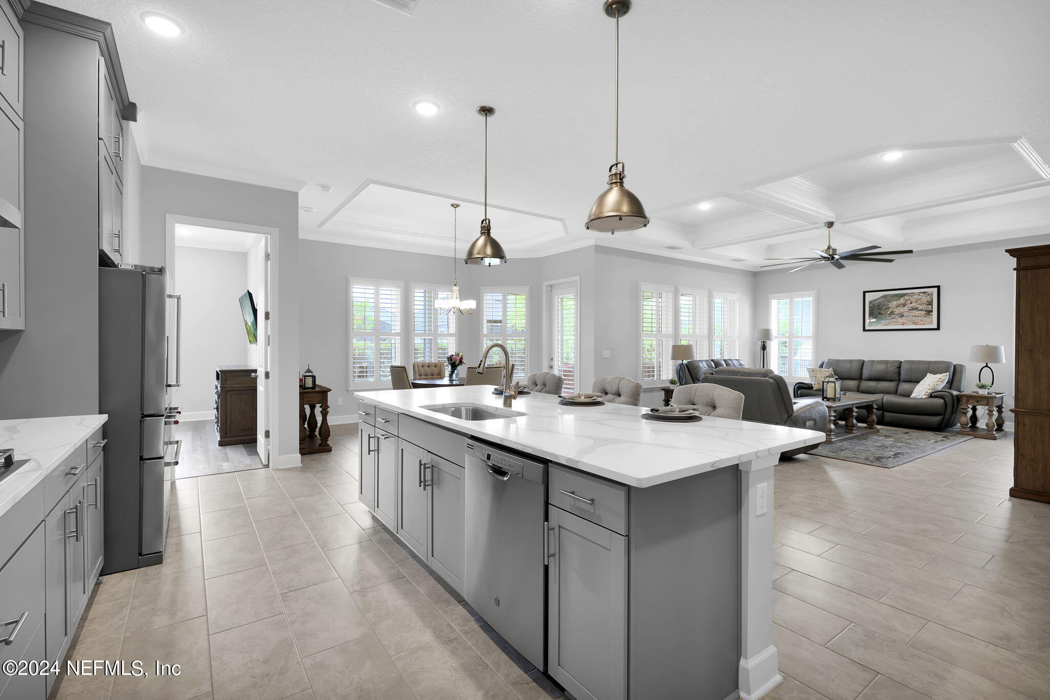 25 AUTUMN KNOLL Court