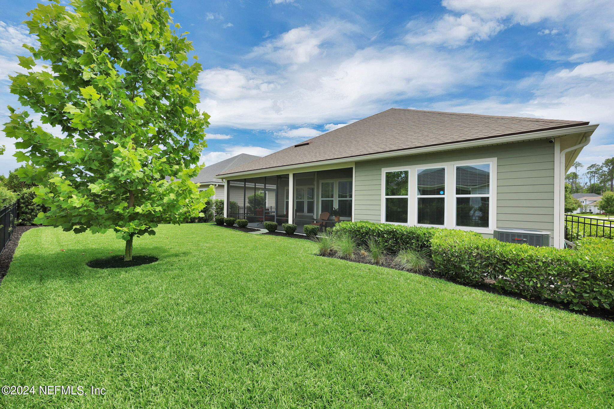 25 AUTUMN KNOLL Court