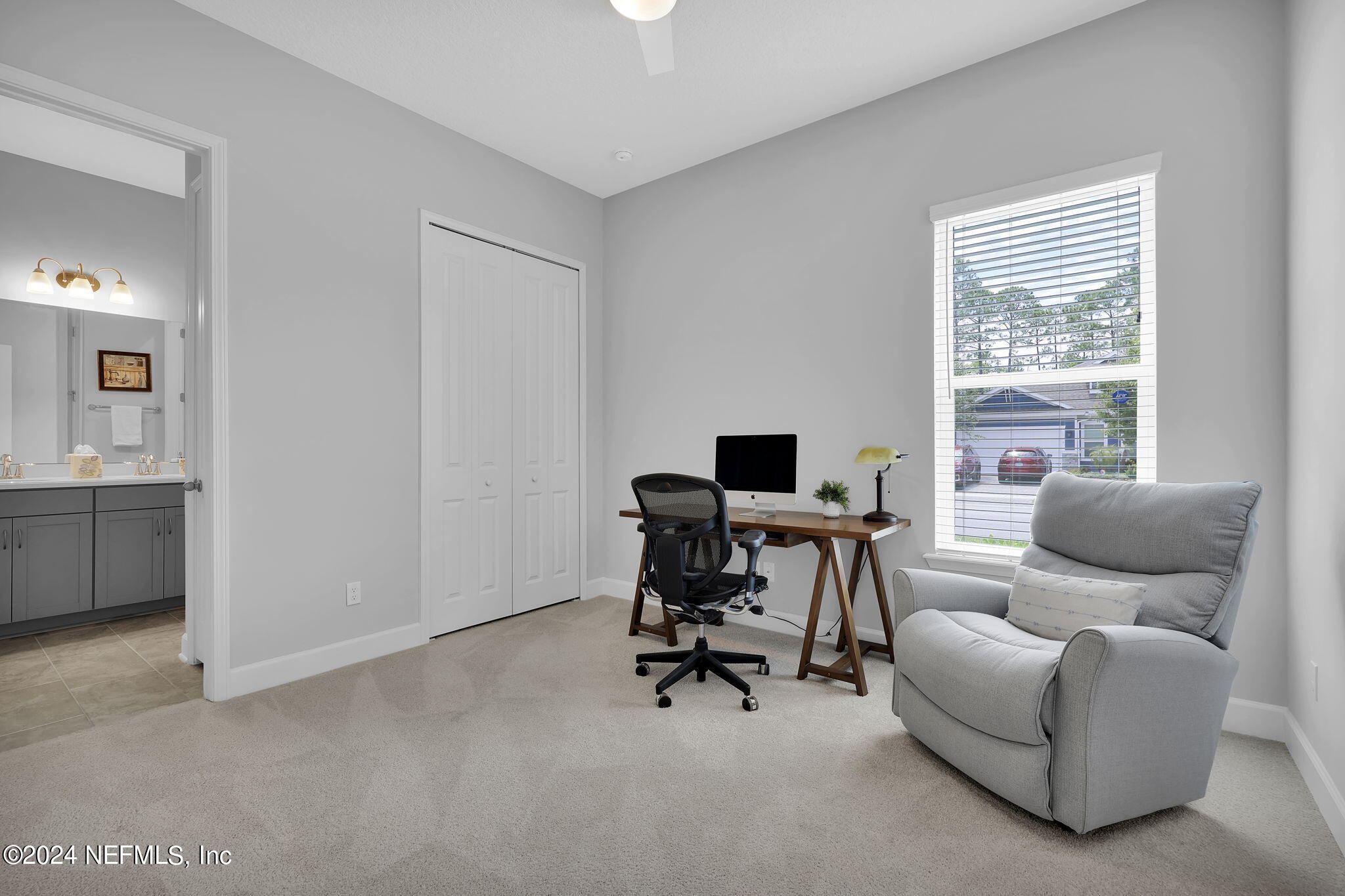 25 AUTUMN KNOLL Court