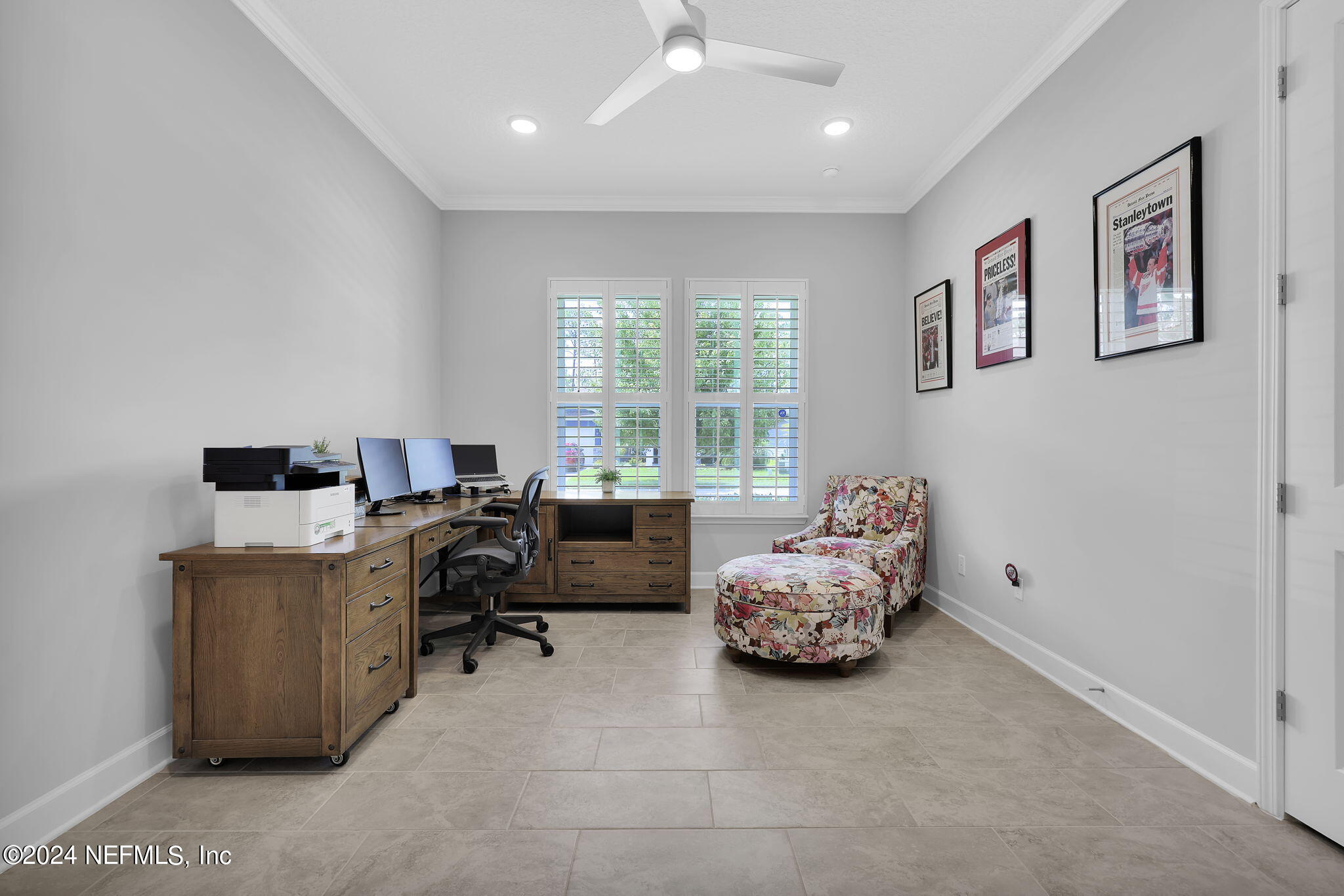 25 AUTUMN KNOLL Court