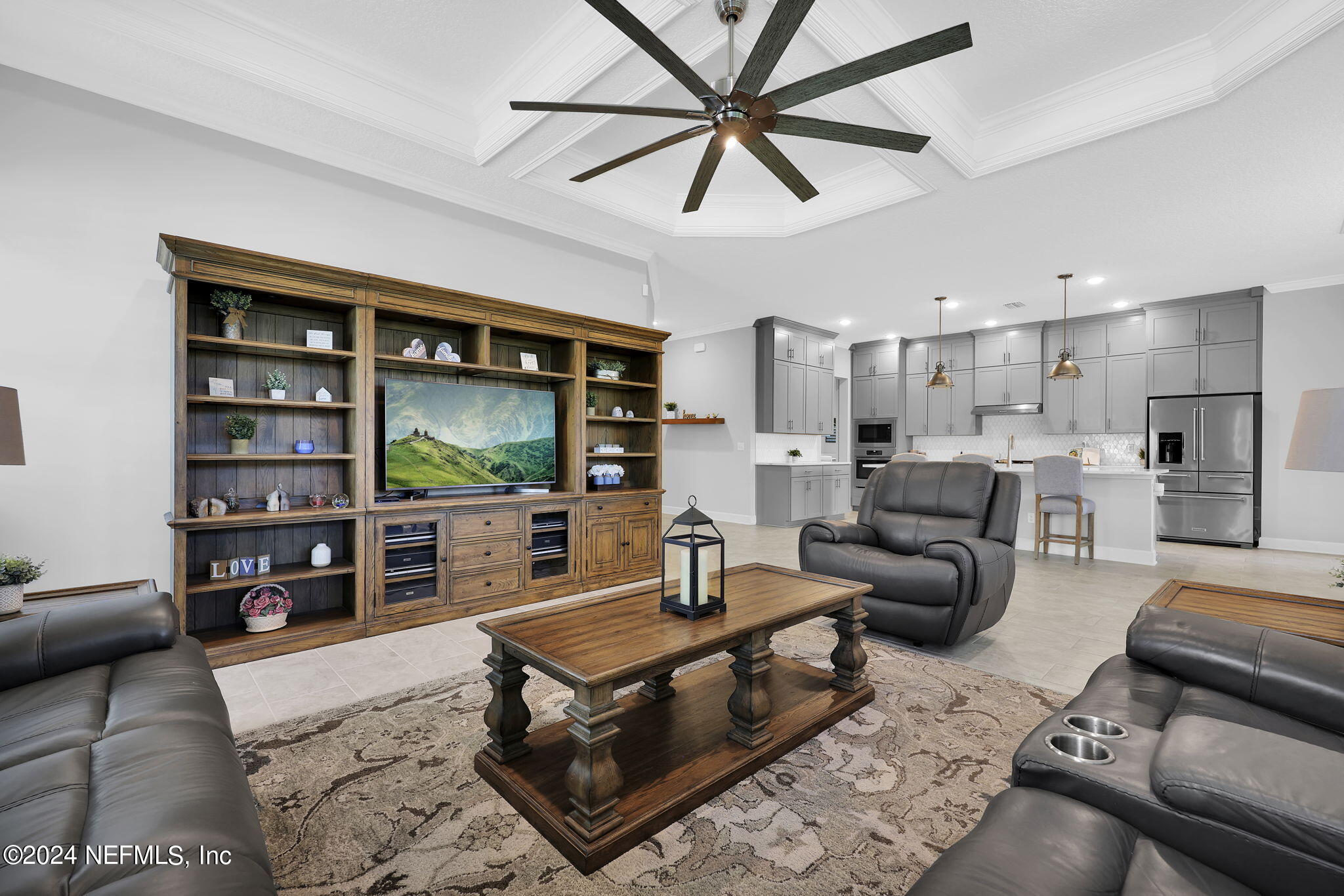 25 AUTUMN KNOLL Court