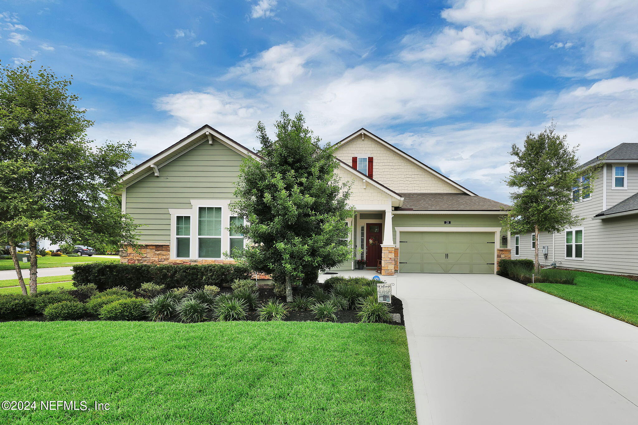 25 AUTUMN KNOLL Court
