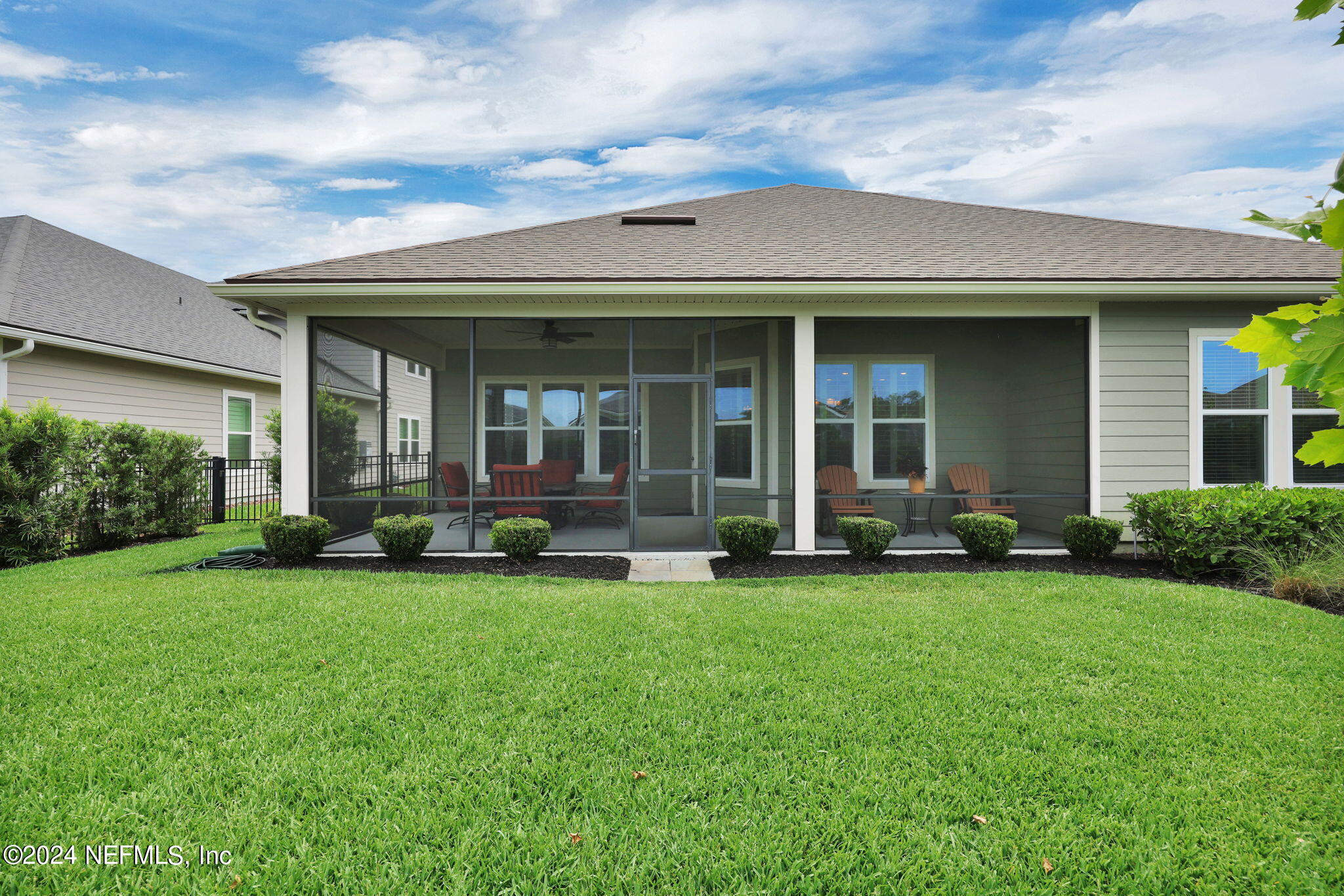 25 AUTUMN KNOLL Court