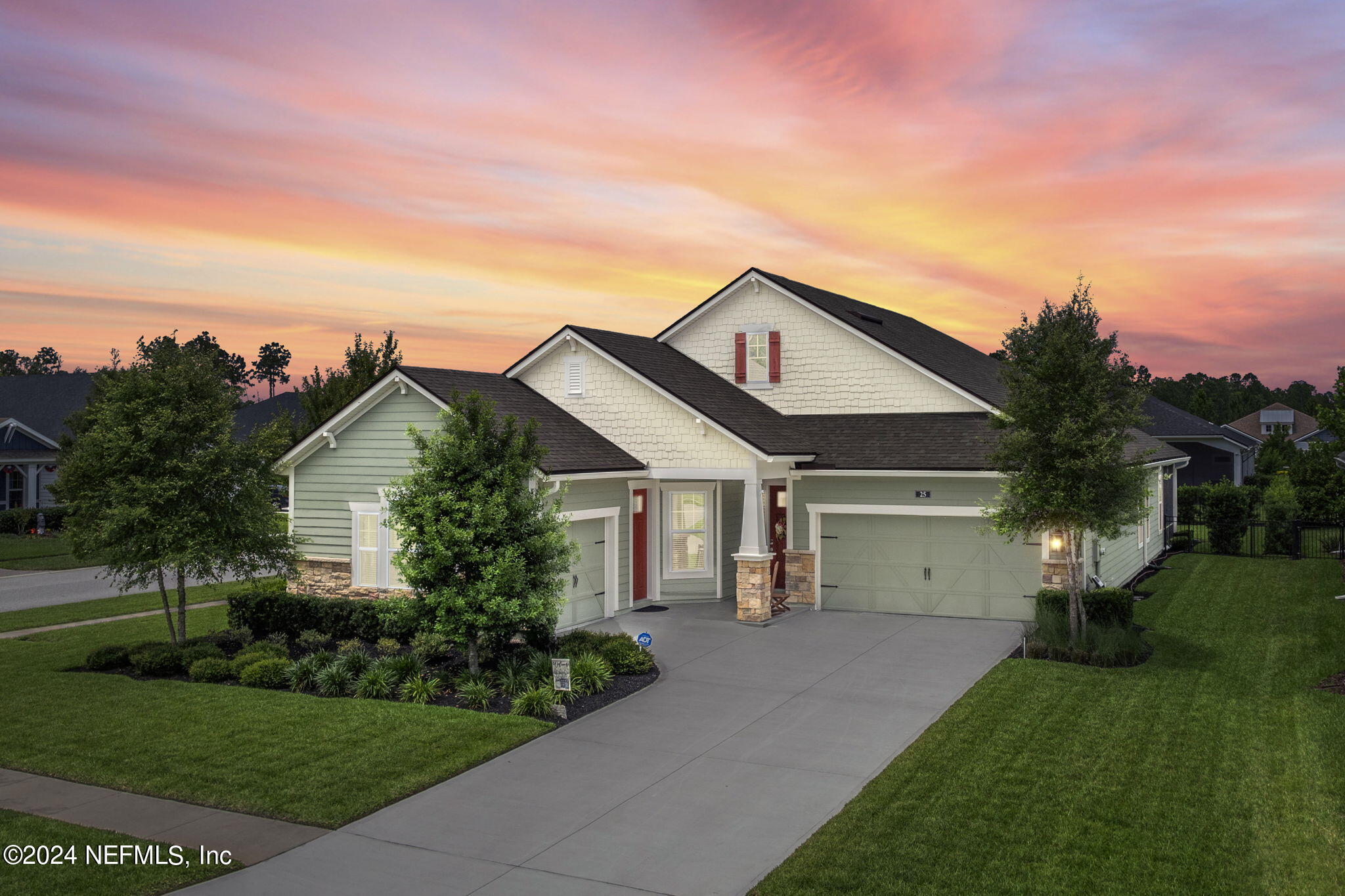 25 AUTUMN KNOLL Court
