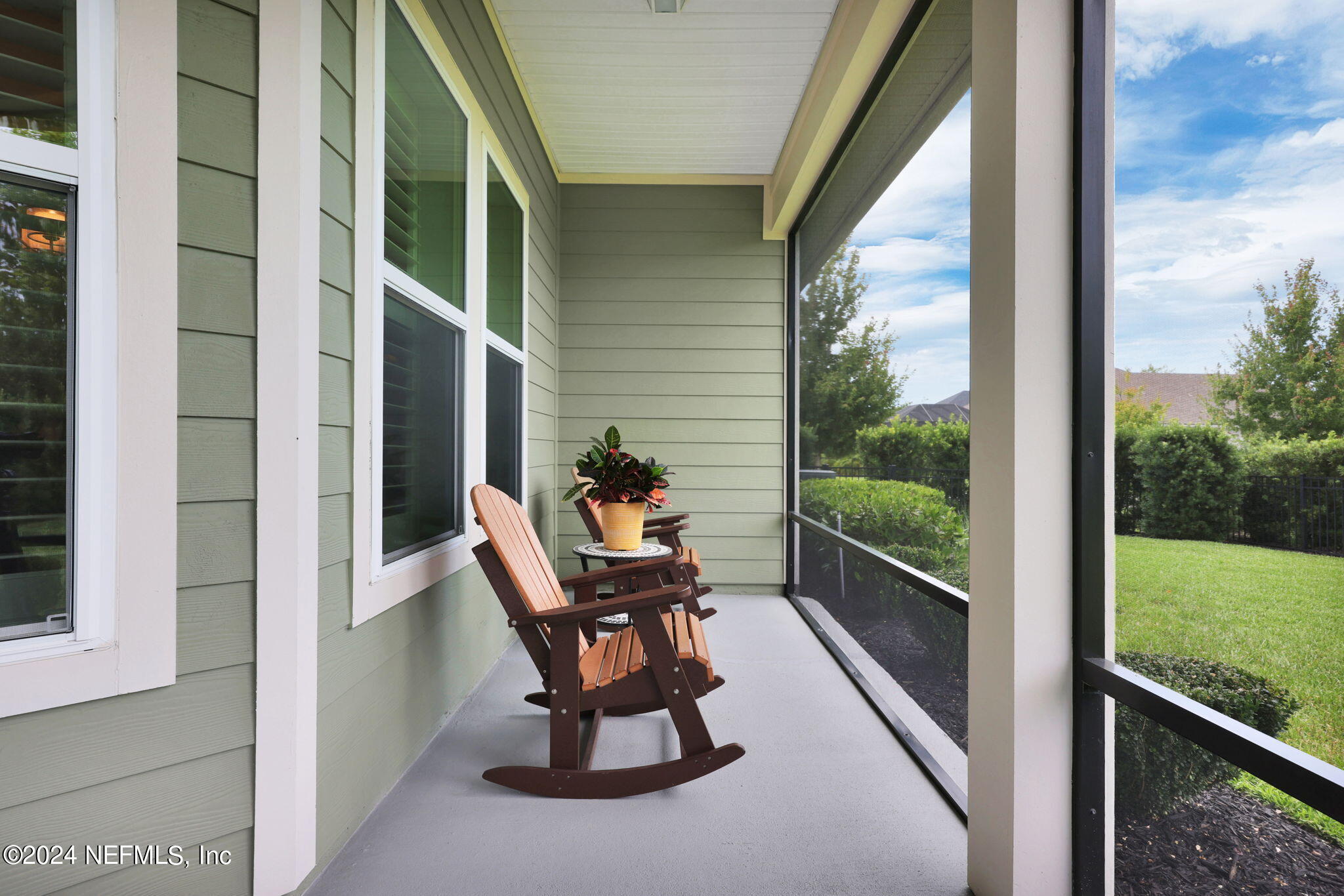 25 AUTUMN KNOLL Court