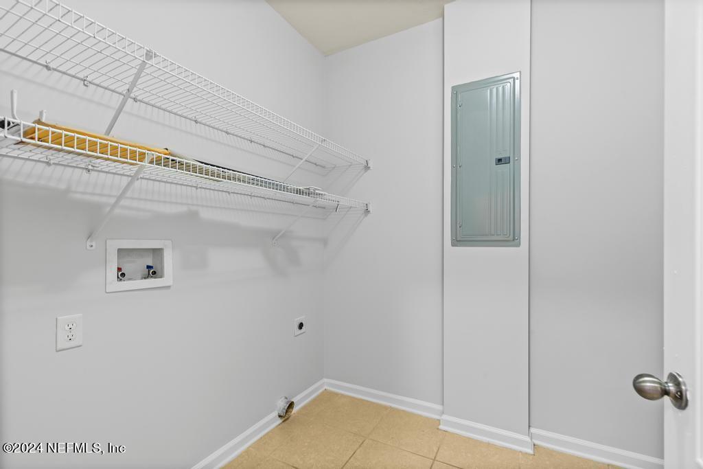 3750 SILVER BLUFF Boulevard, 205