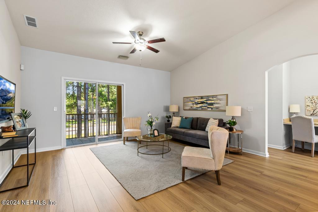 3750 SILVER BLUFF Boulevard, 205