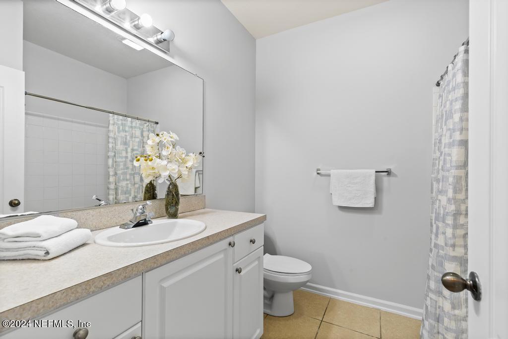 3750 SILVER BLUFF Boulevard, 205