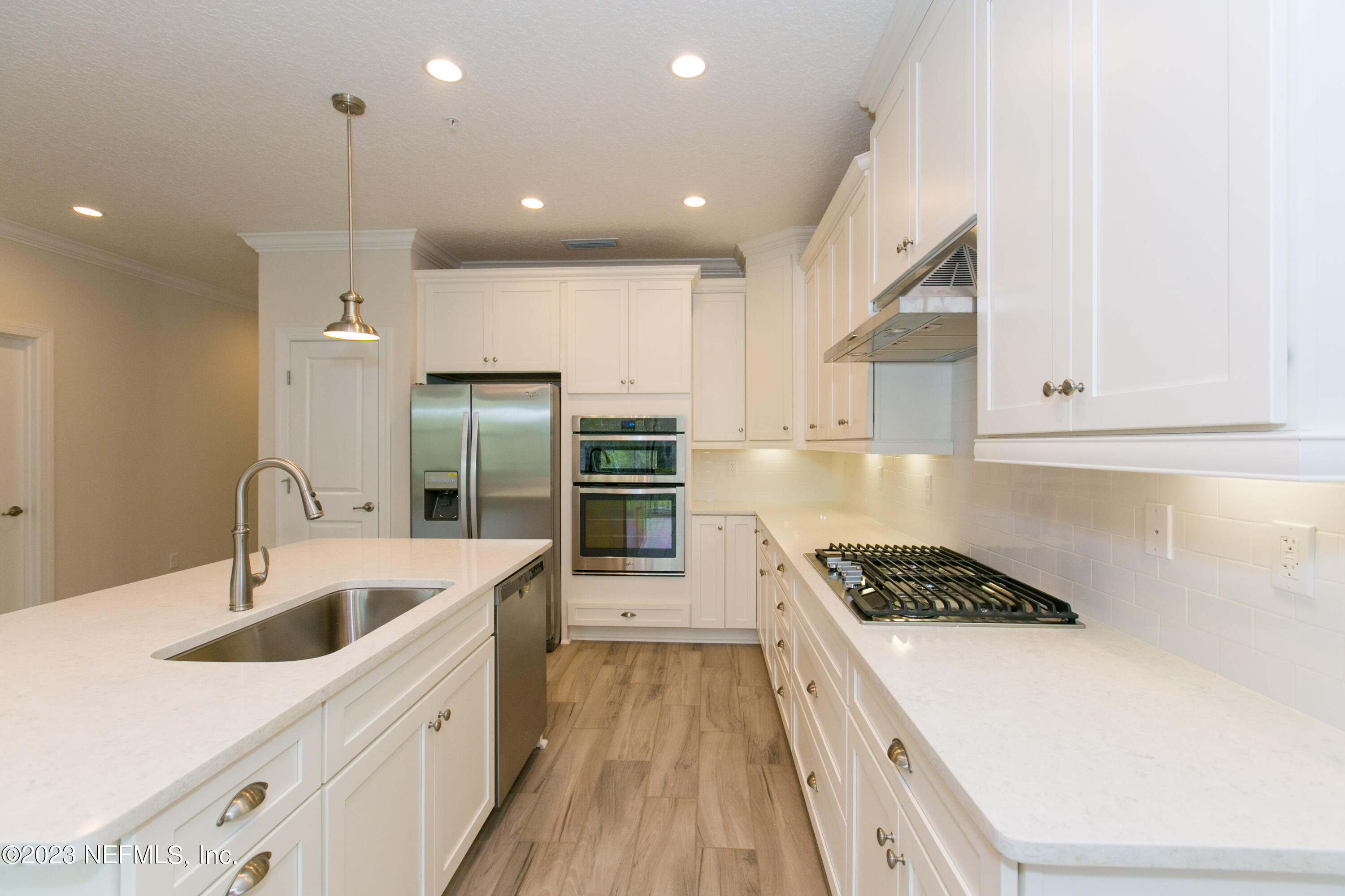136 OYSTER BAY Way, #905