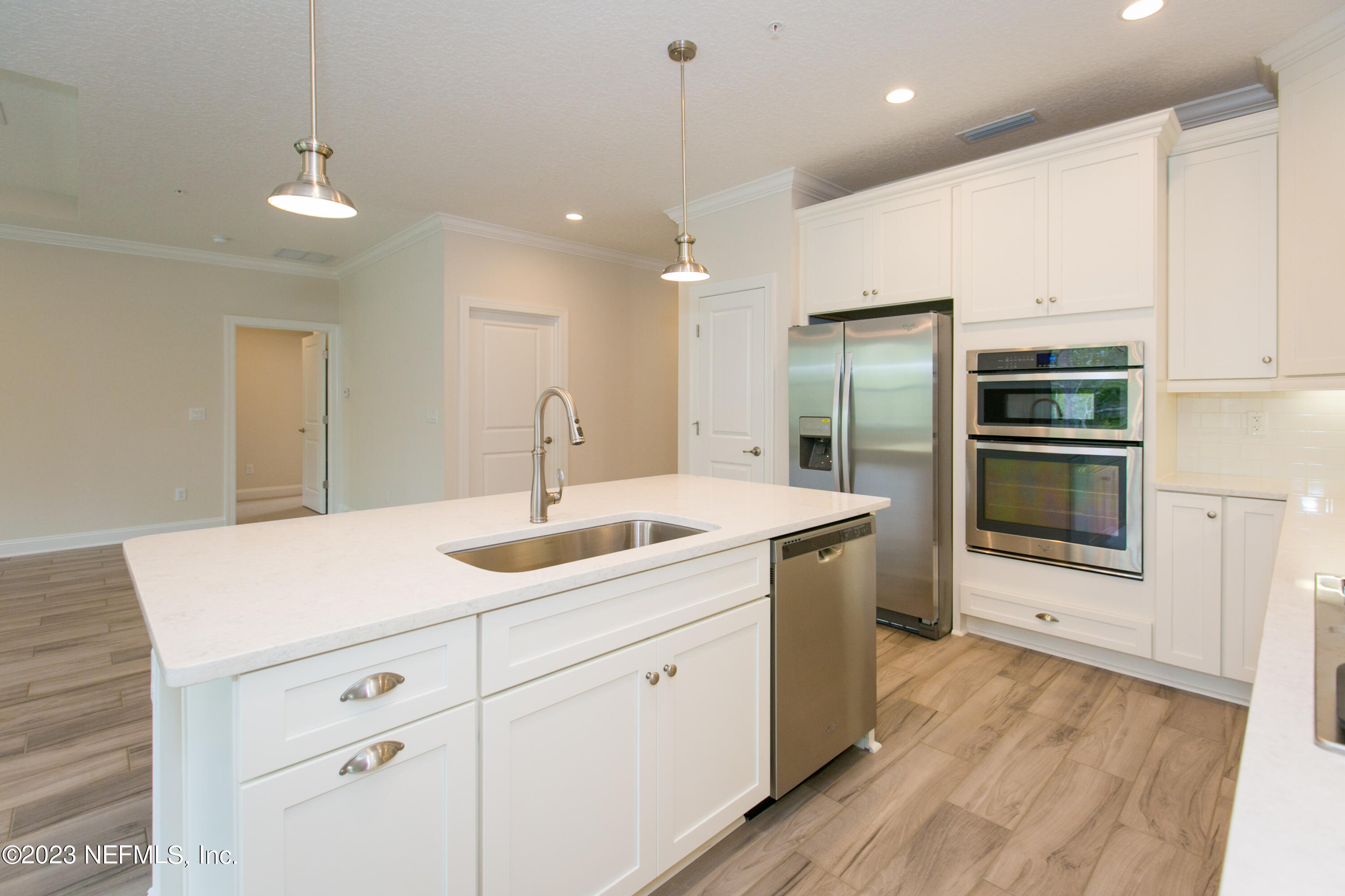 136 OYSTER BAY Way, #905
