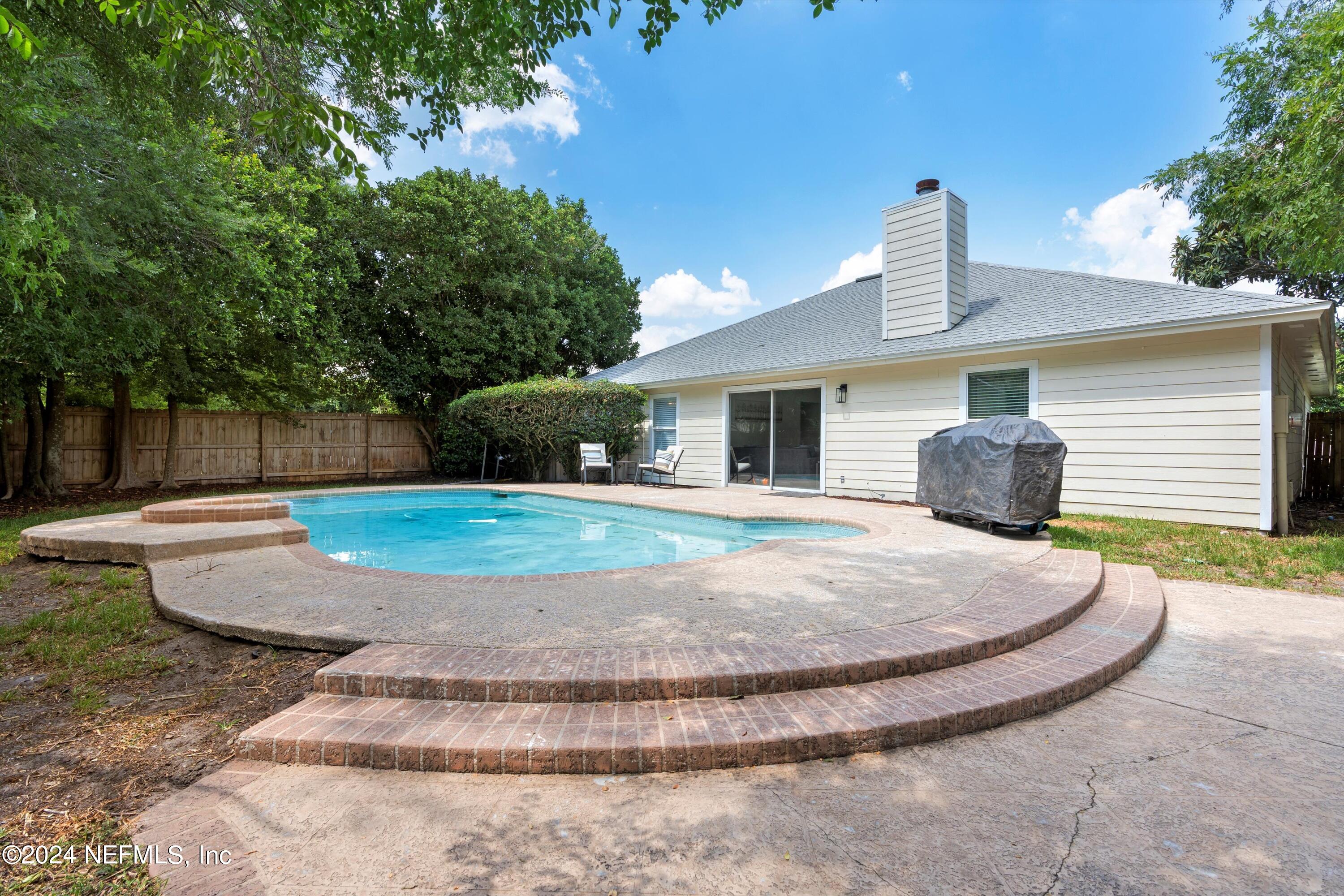 731 PORT WINE Lane