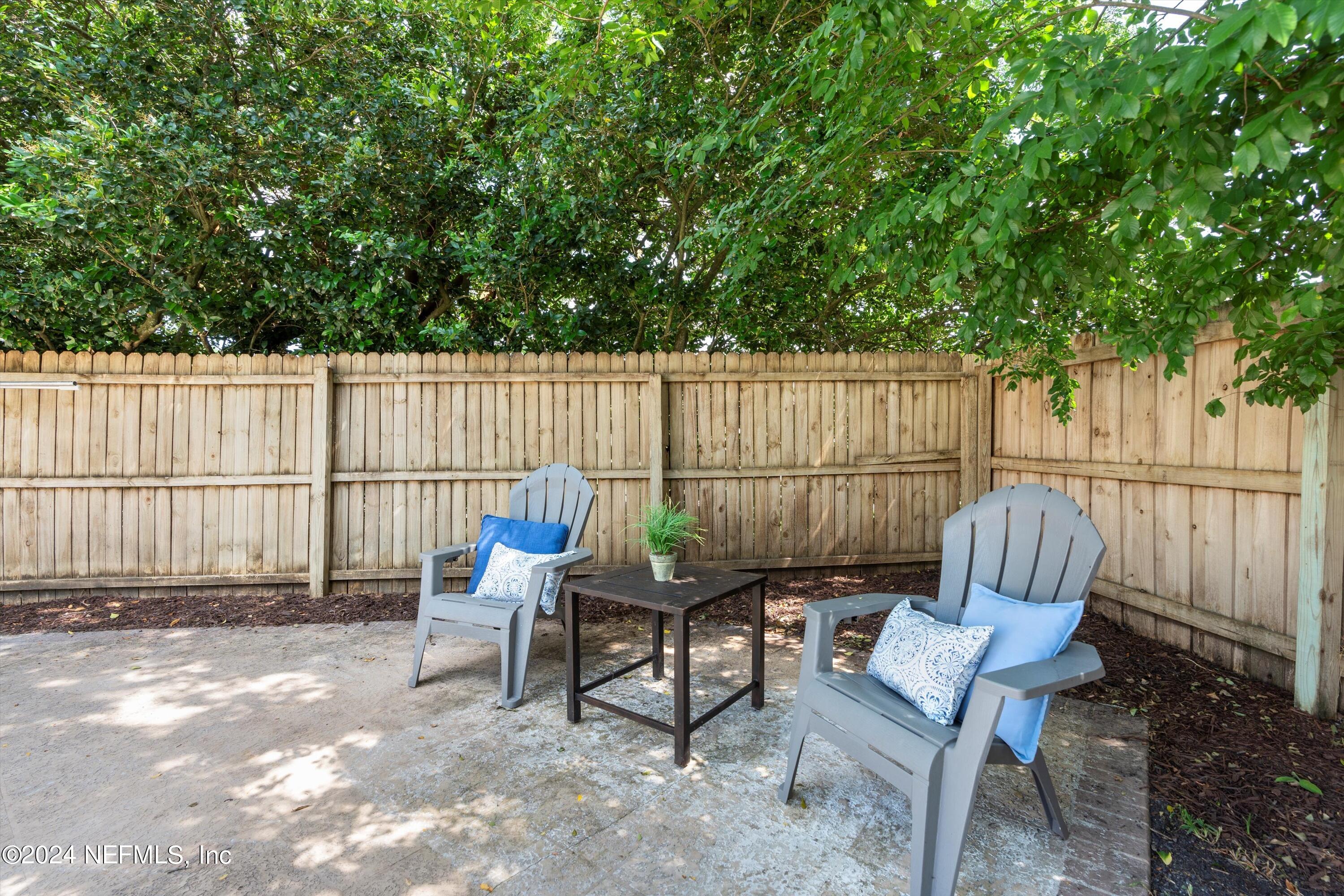 731 PORT WINE Lane