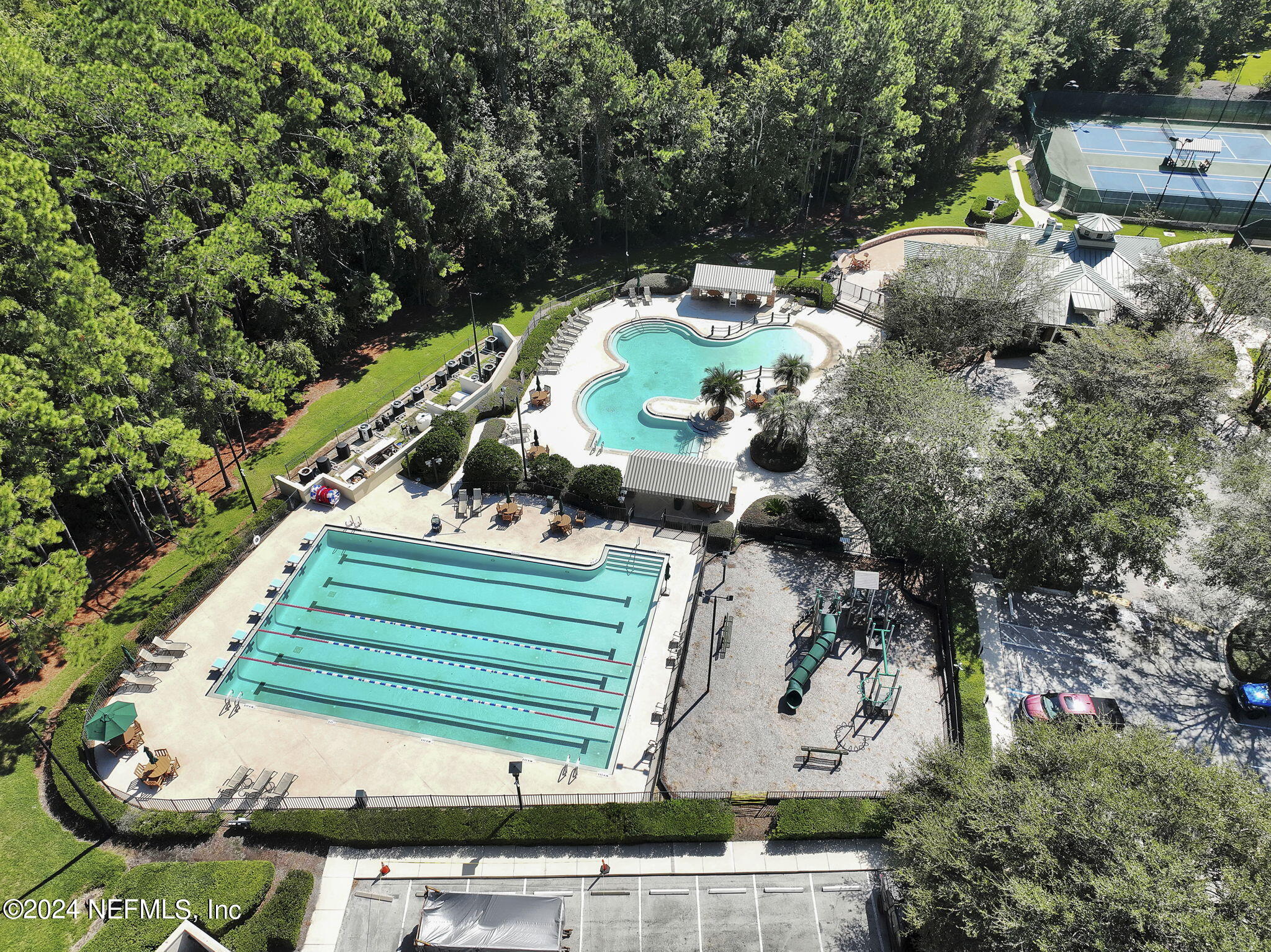 945 REGISTRY Boulevard, 311