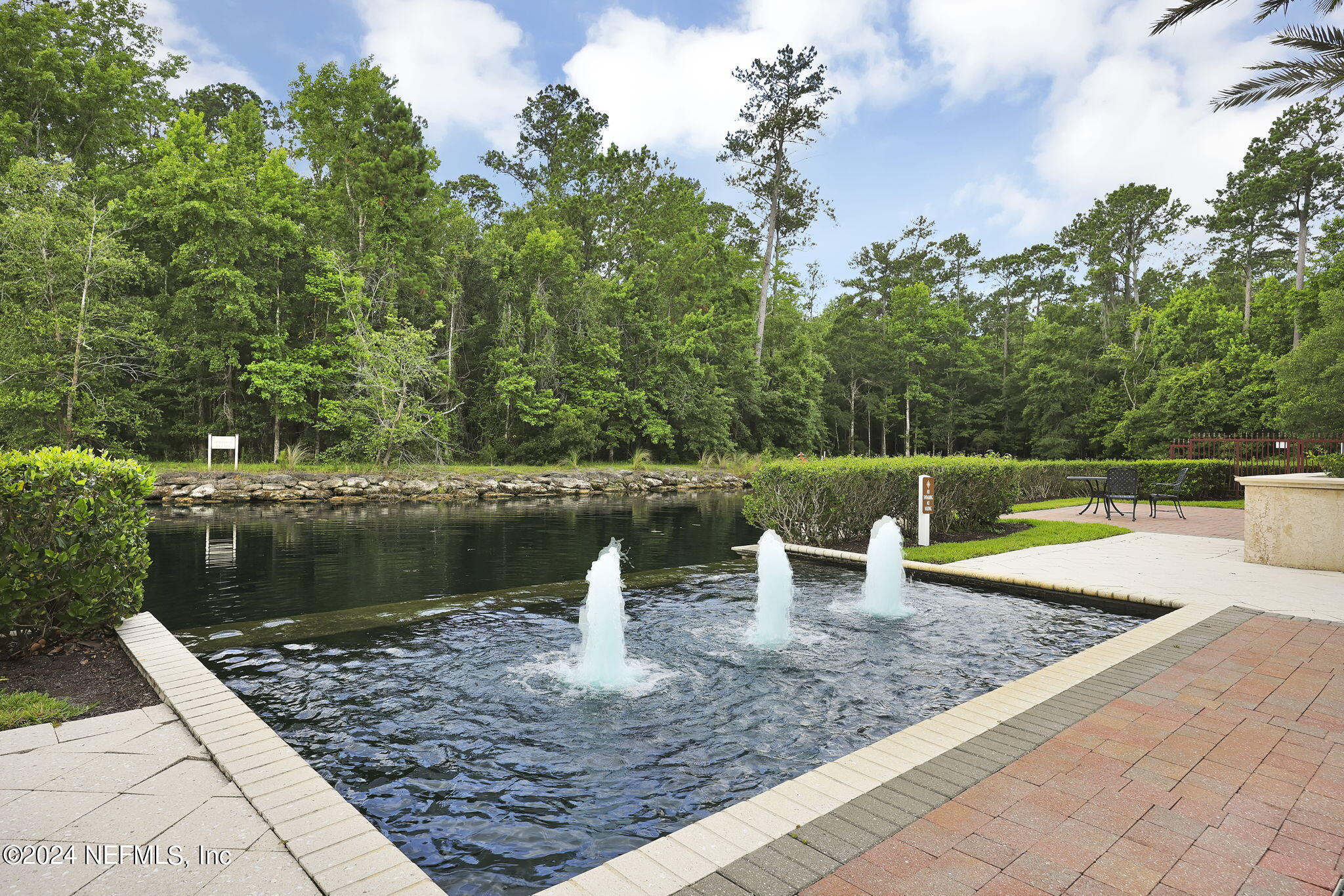 945 REGISTRY Boulevard, 311