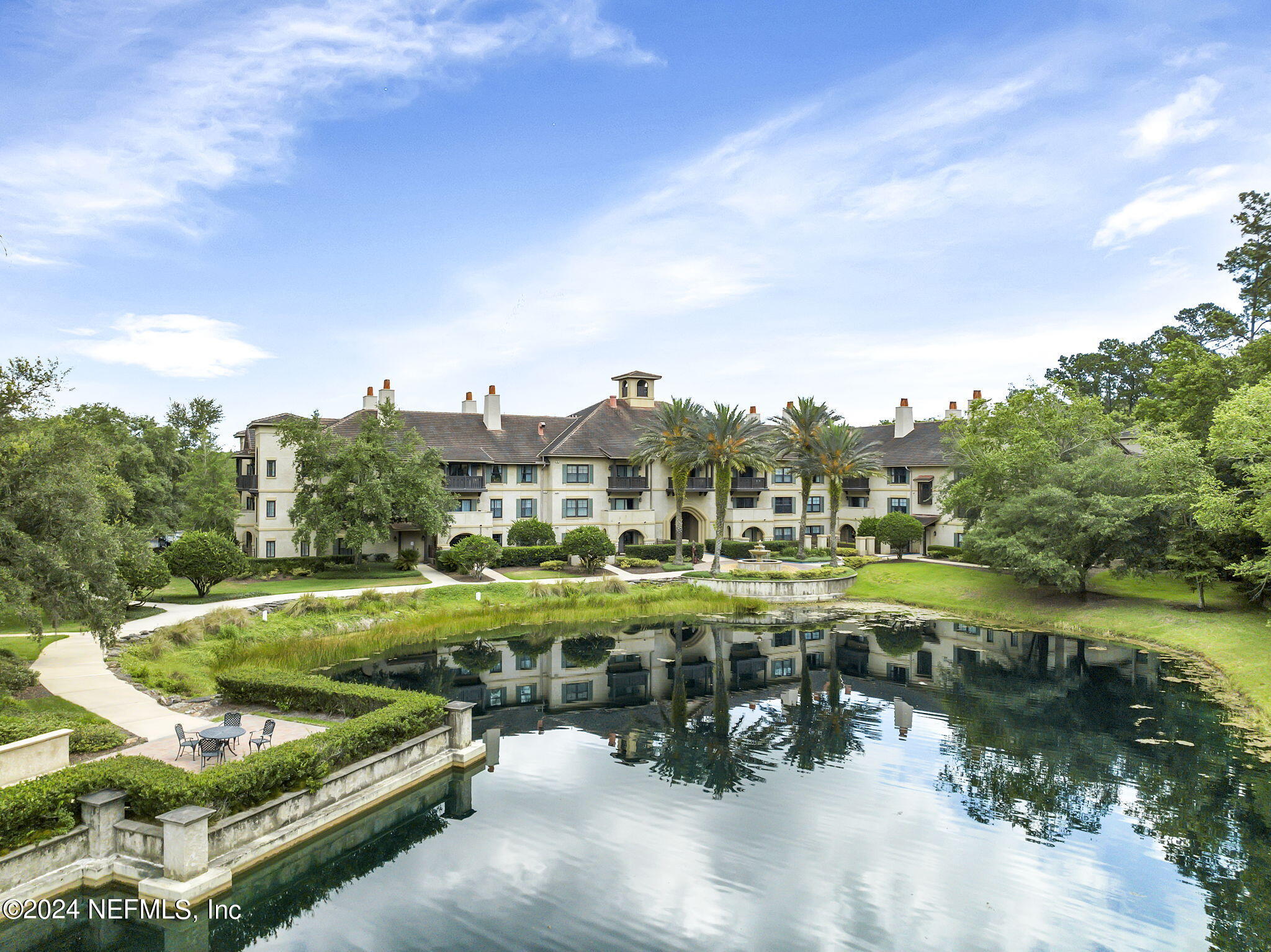 945 REGISTRY Boulevard, 311