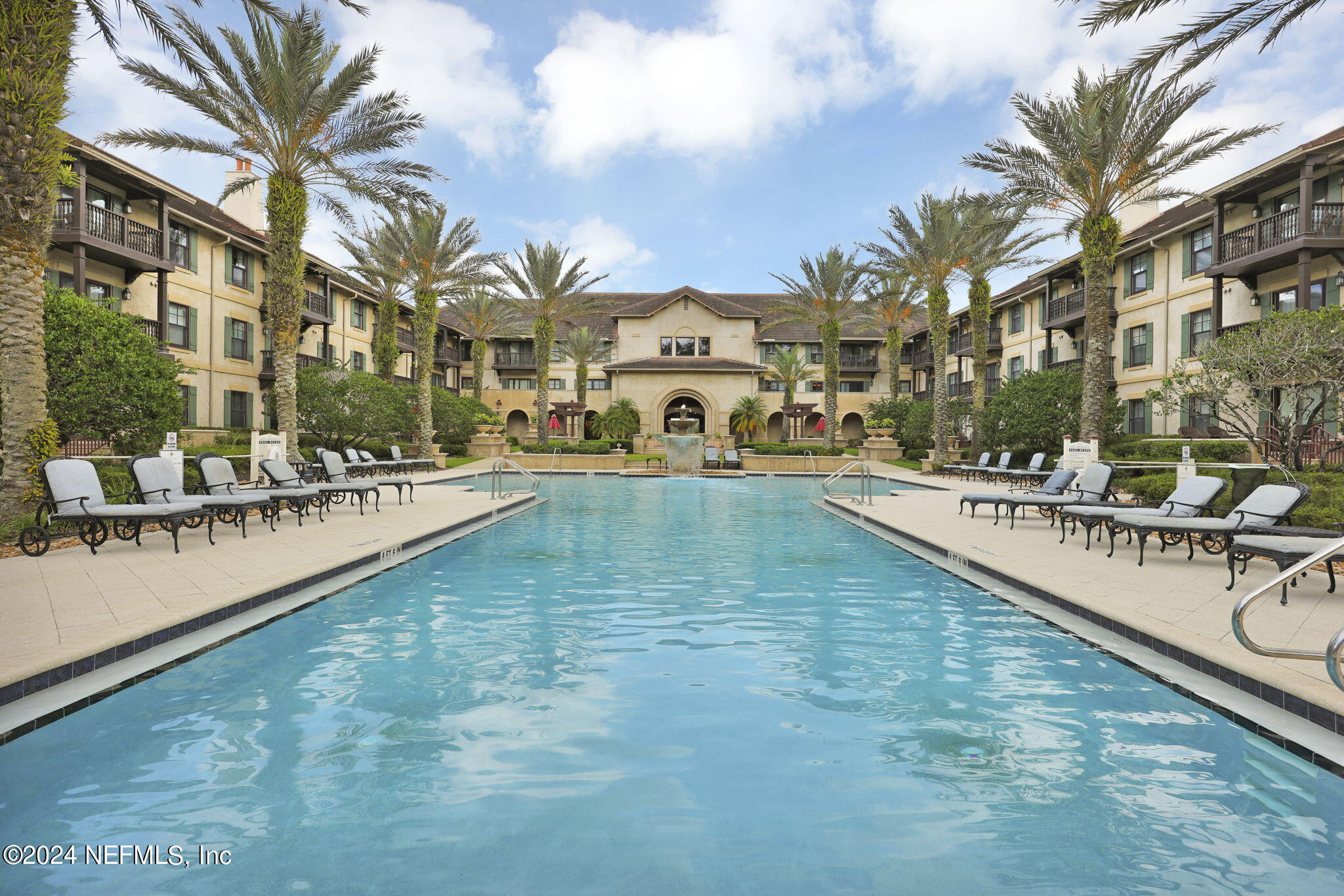 945 REGISTRY Boulevard, 311