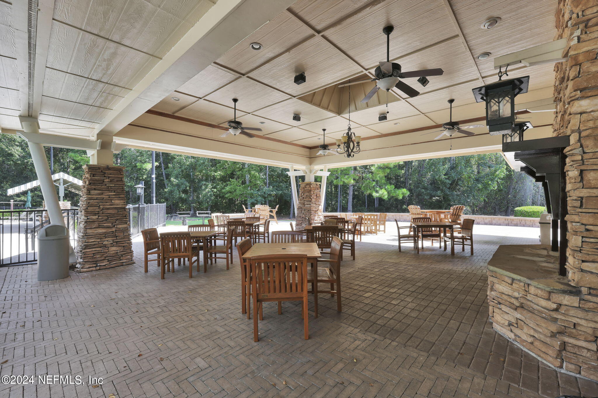 945 REGISTRY Boulevard, 311
