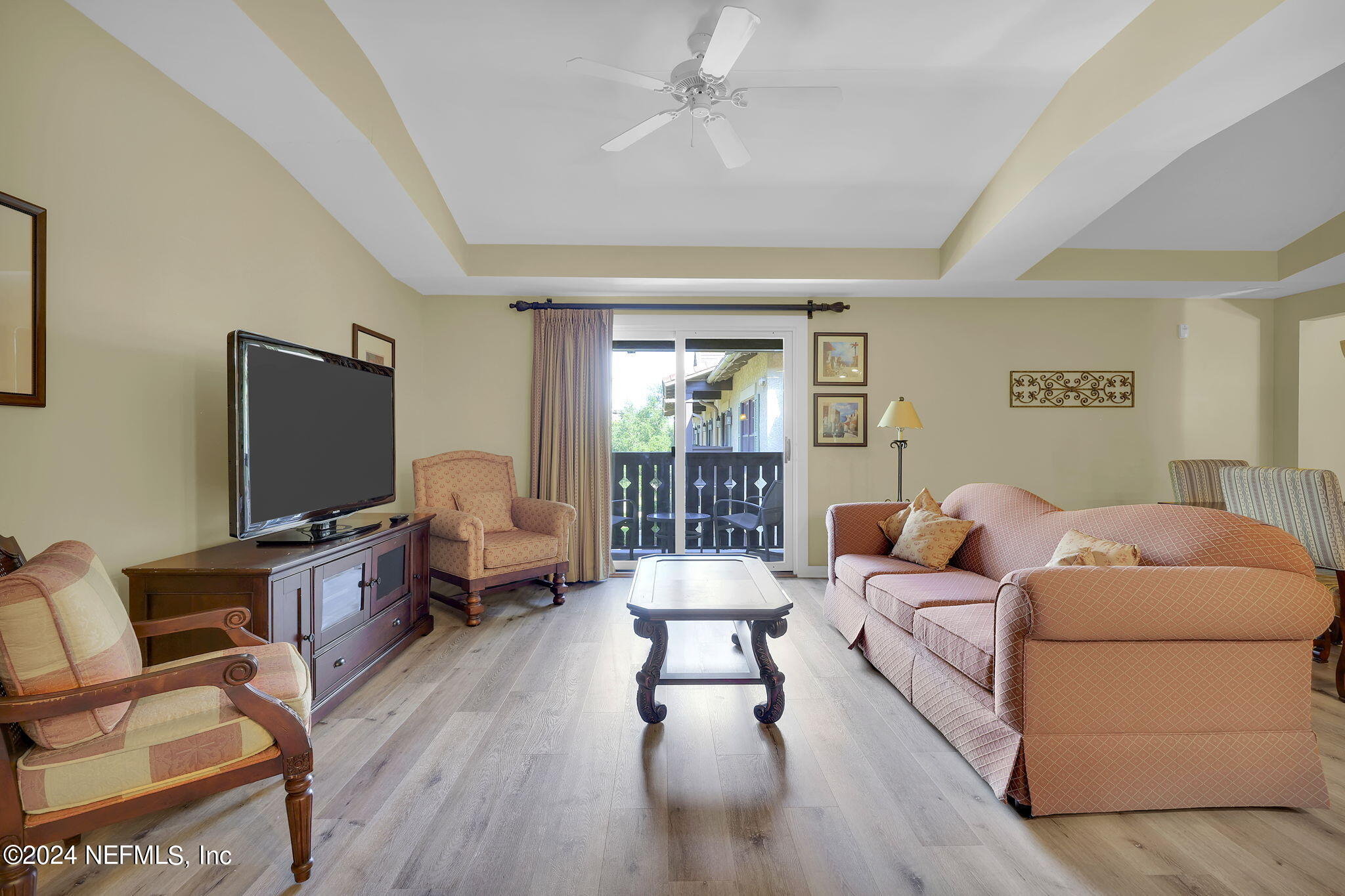 945 REGISTRY Boulevard, 311