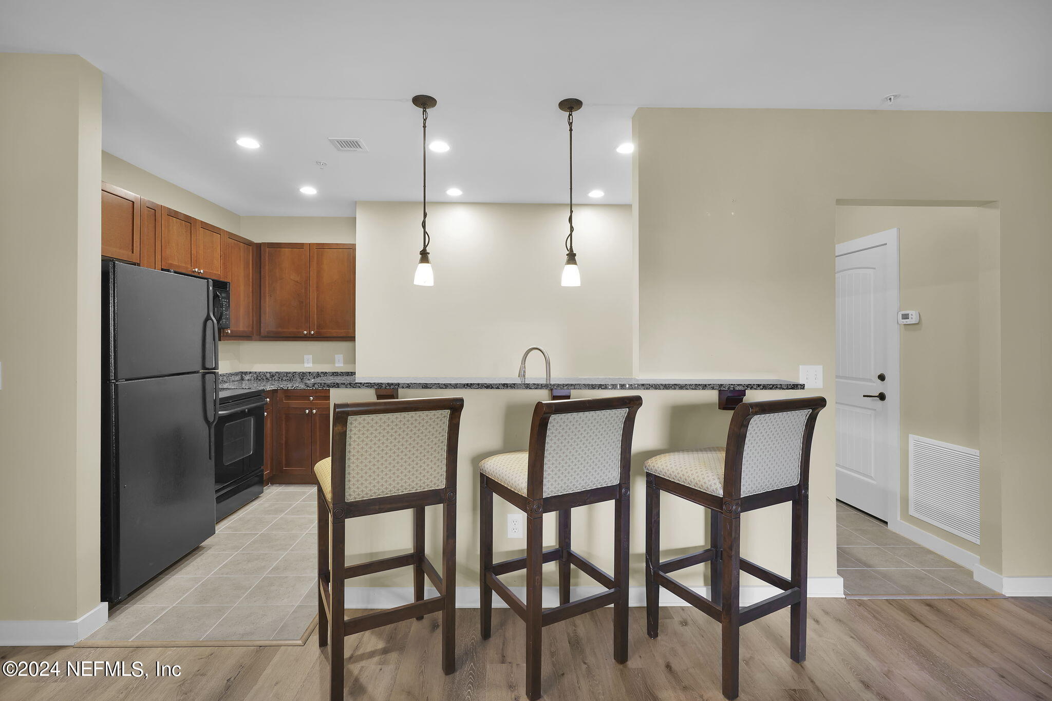 945 REGISTRY Boulevard, 311