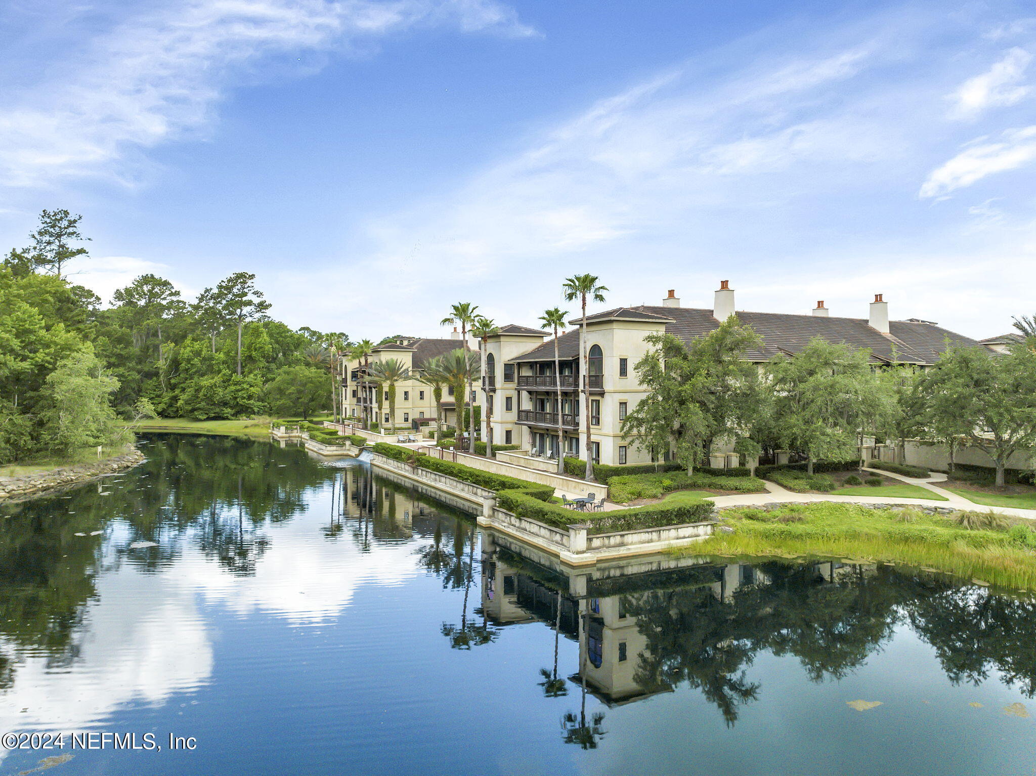 945 REGISTRY Boulevard, 311