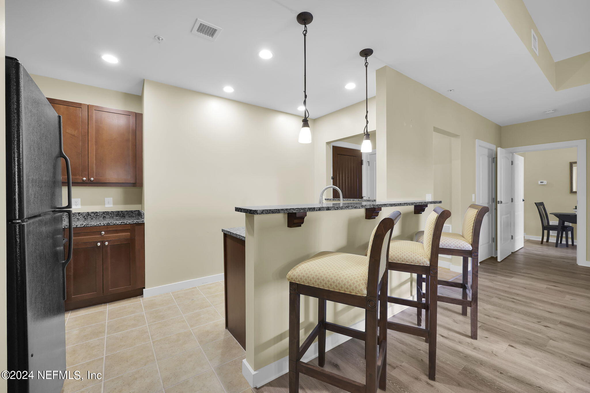 945 REGISTRY Boulevard, 311