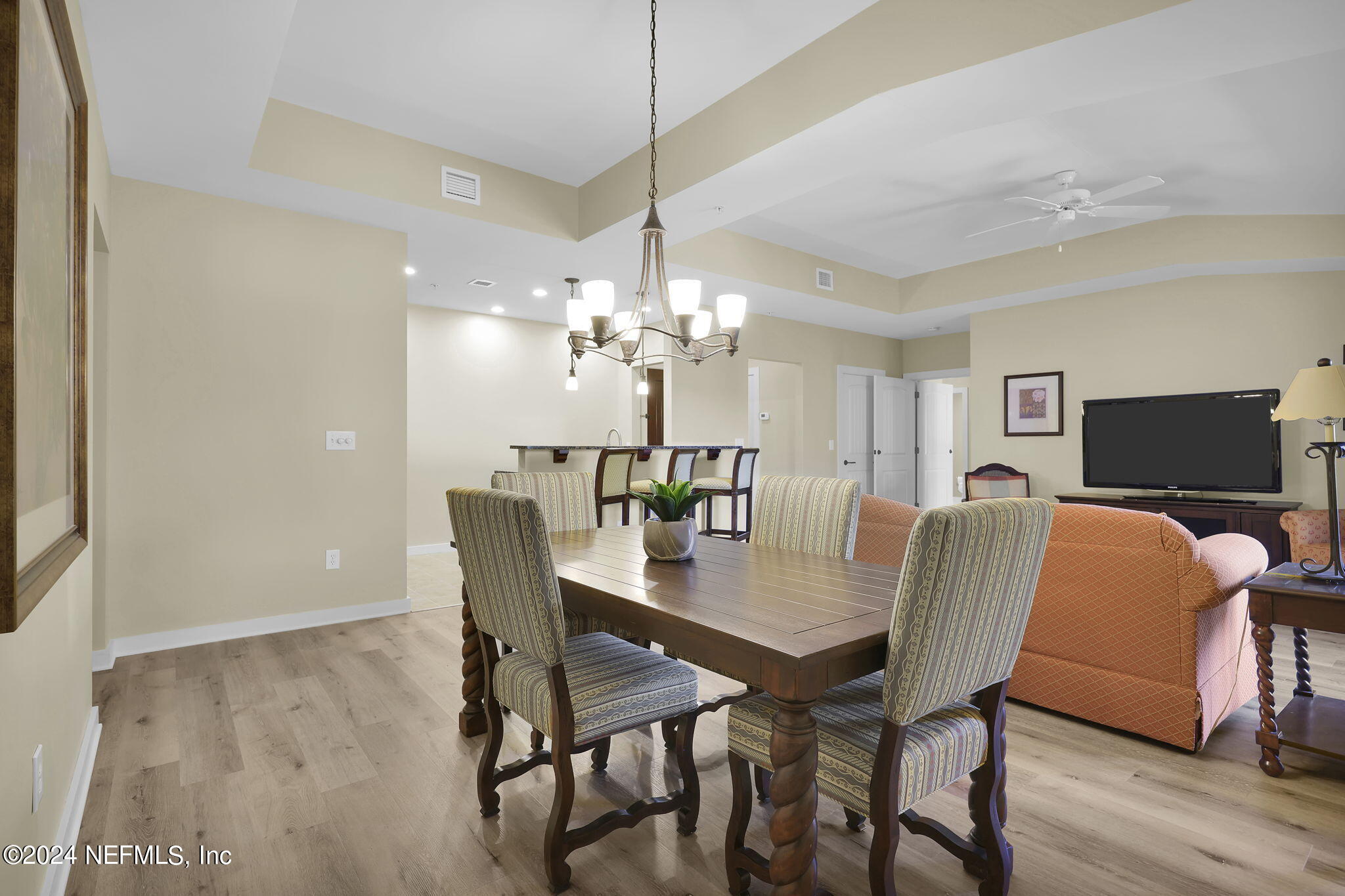945 REGISTRY Boulevard, 311