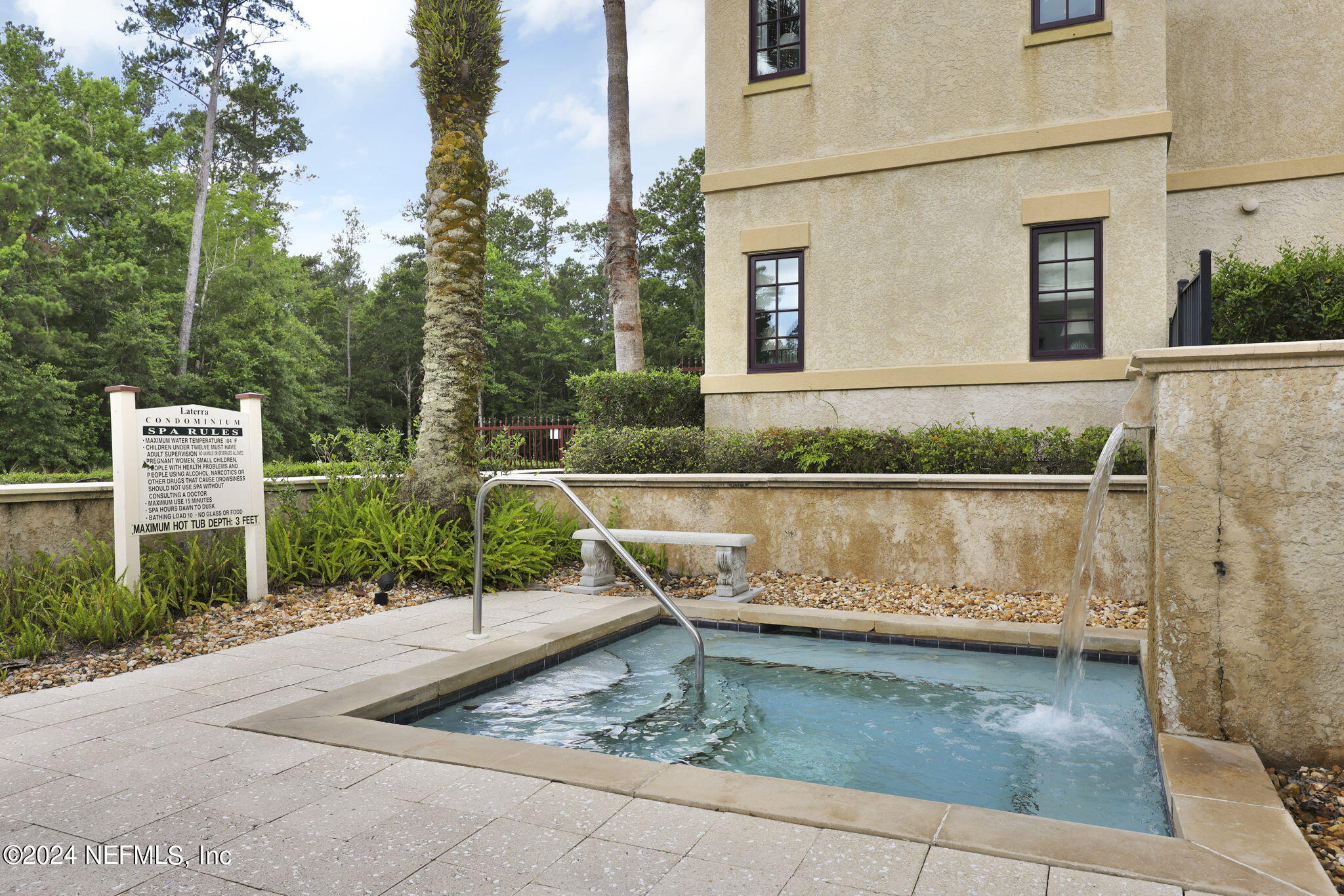 945 REGISTRY Boulevard, 311