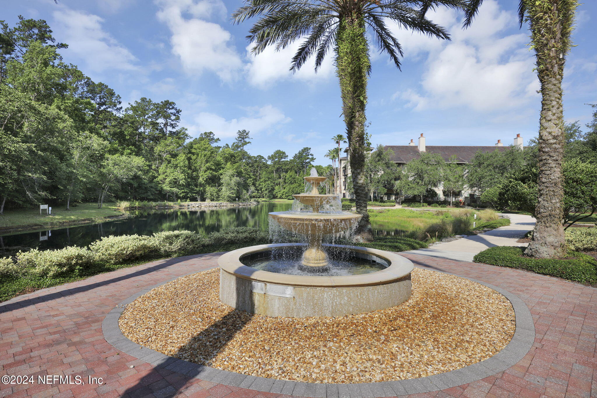 945 REGISTRY Boulevard, 311