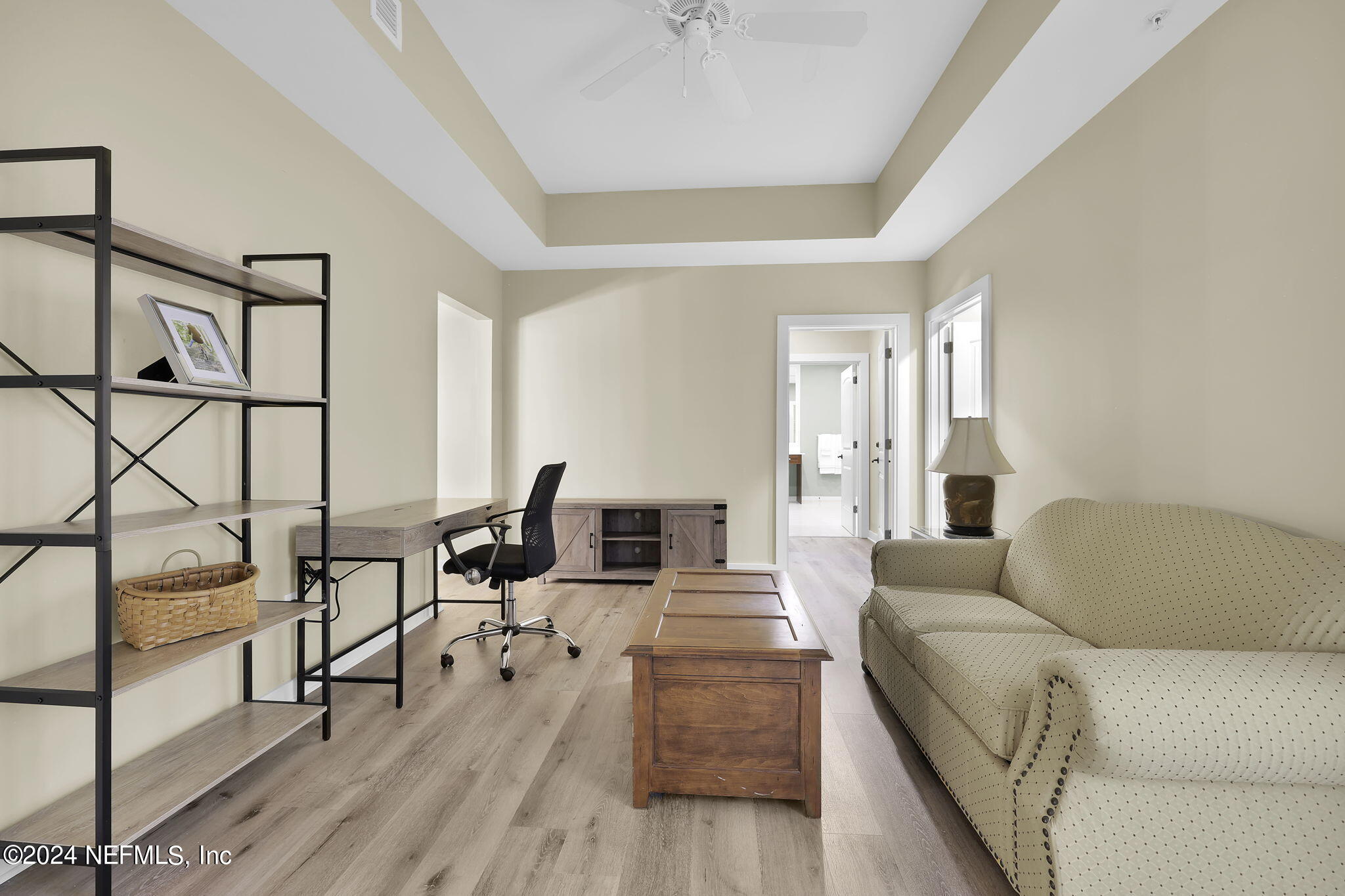945 REGISTRY Boulevard, 311