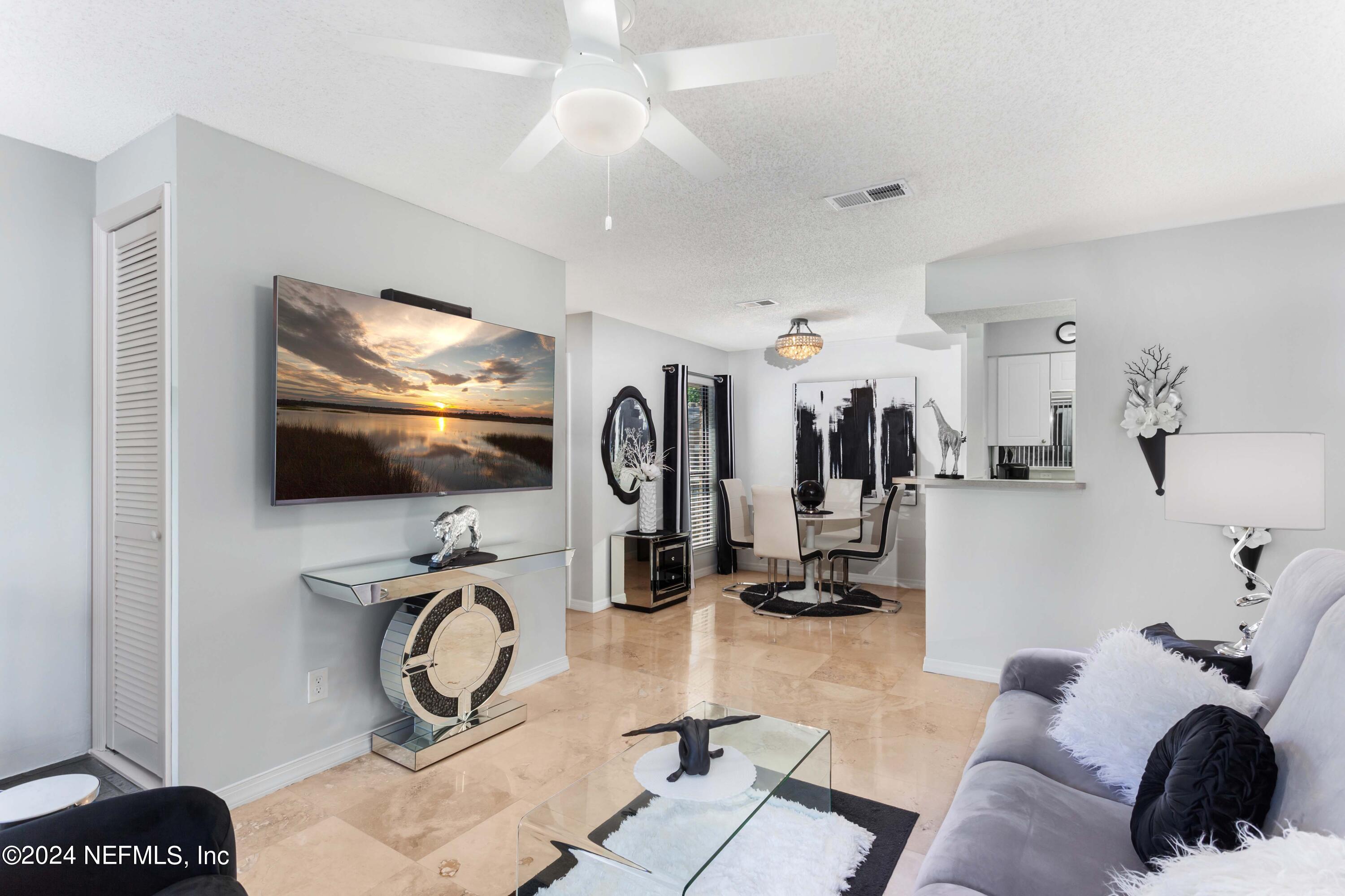 10200 BELLE RIVE Boulevard, 198