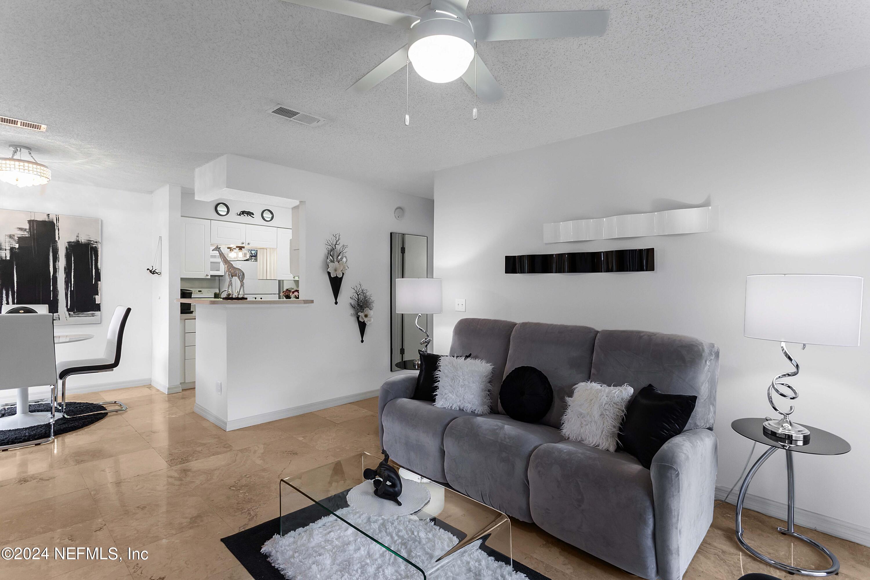 10200 BELLE RIVE Boulevard, 198