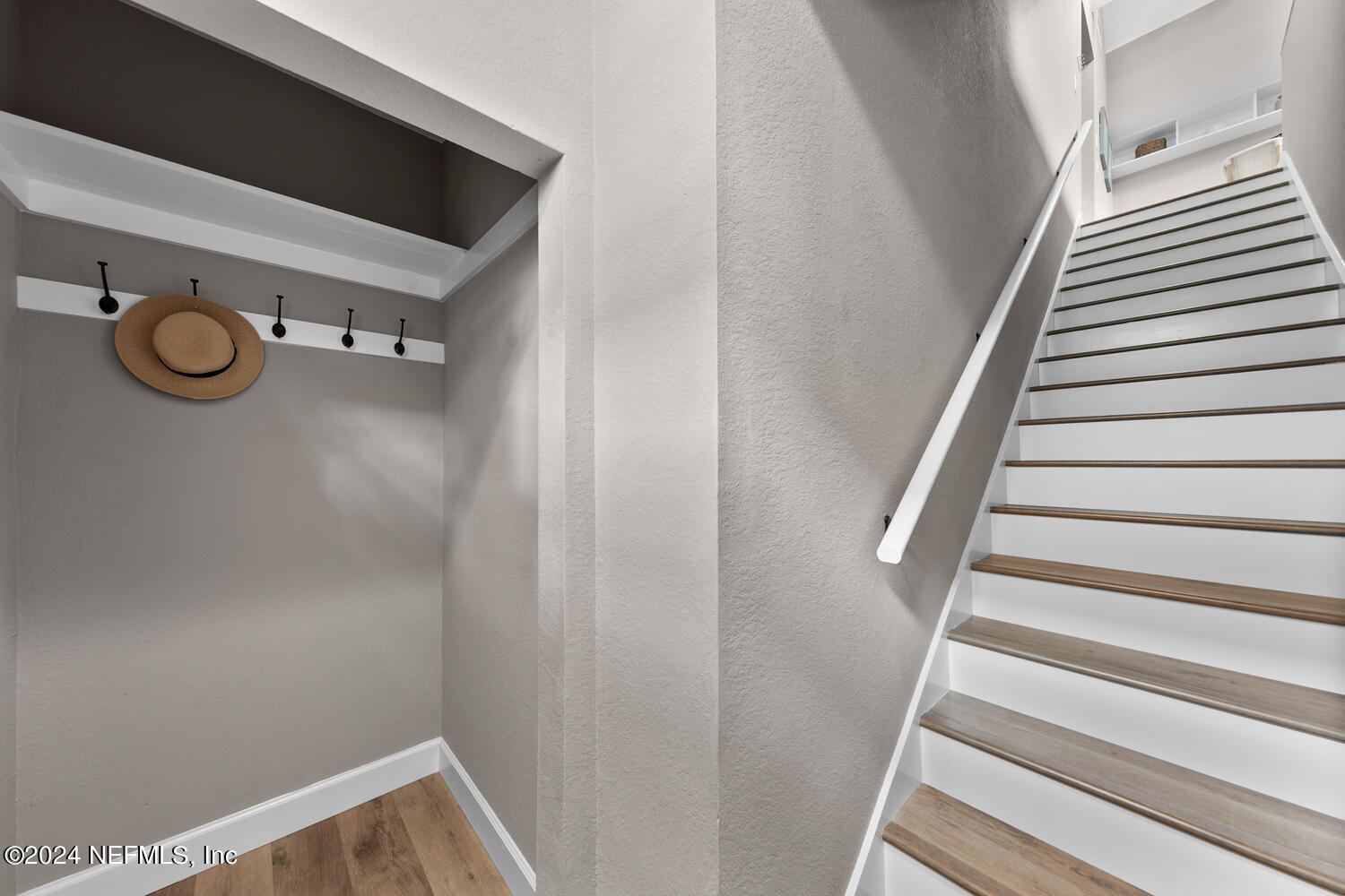 13703 RICHMOND PARK Drive N, 2205