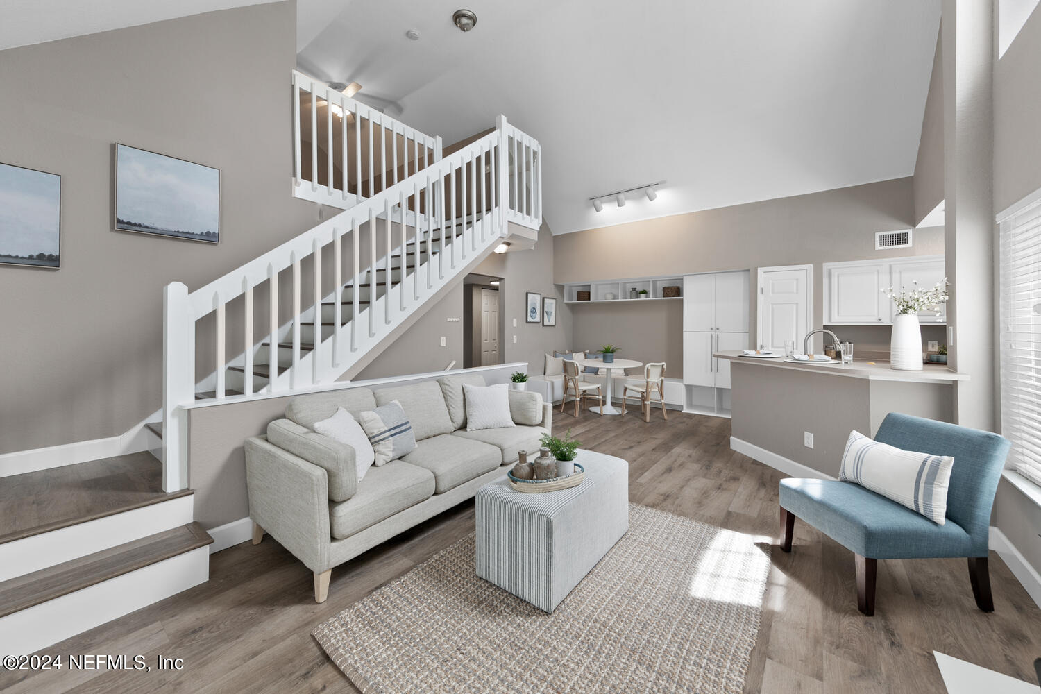 13703 RICHMOND PARK Drive N, 2205